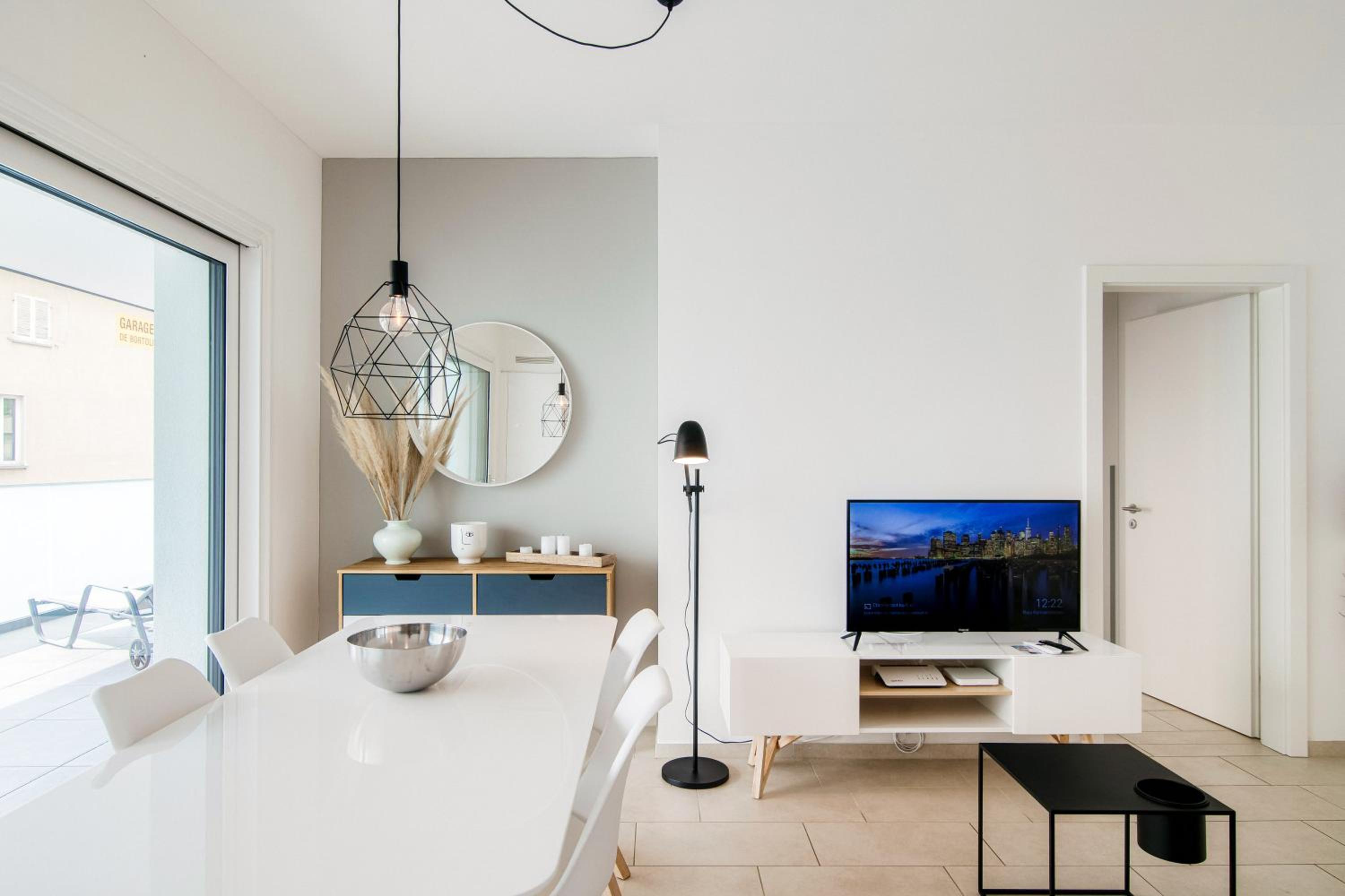 Brissago 3 by Quokka 360 - romantic one-bedroom flat with large terrace