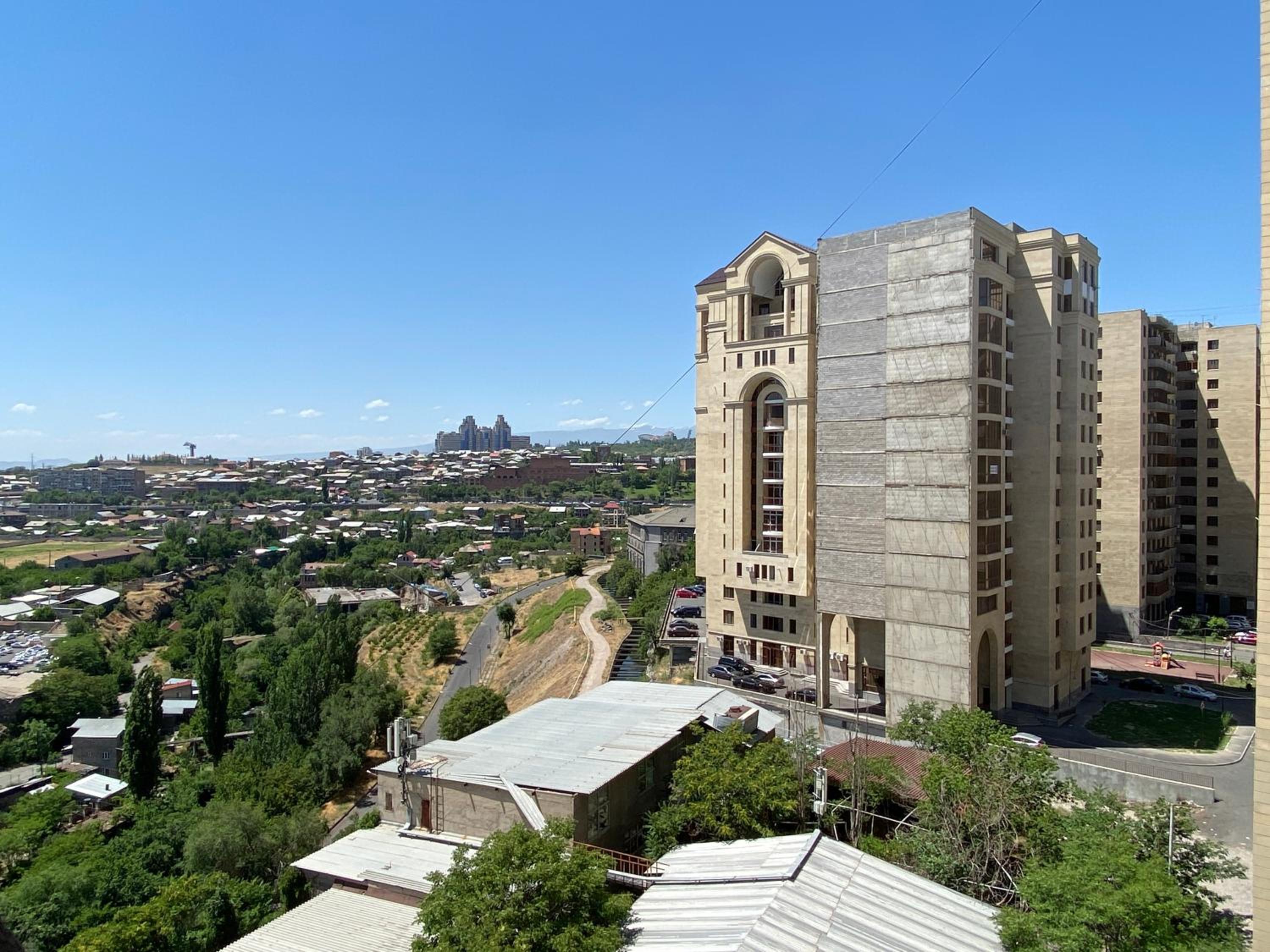 Argishti street, 2 bedrooms Spacious, Sunny apartment GL148