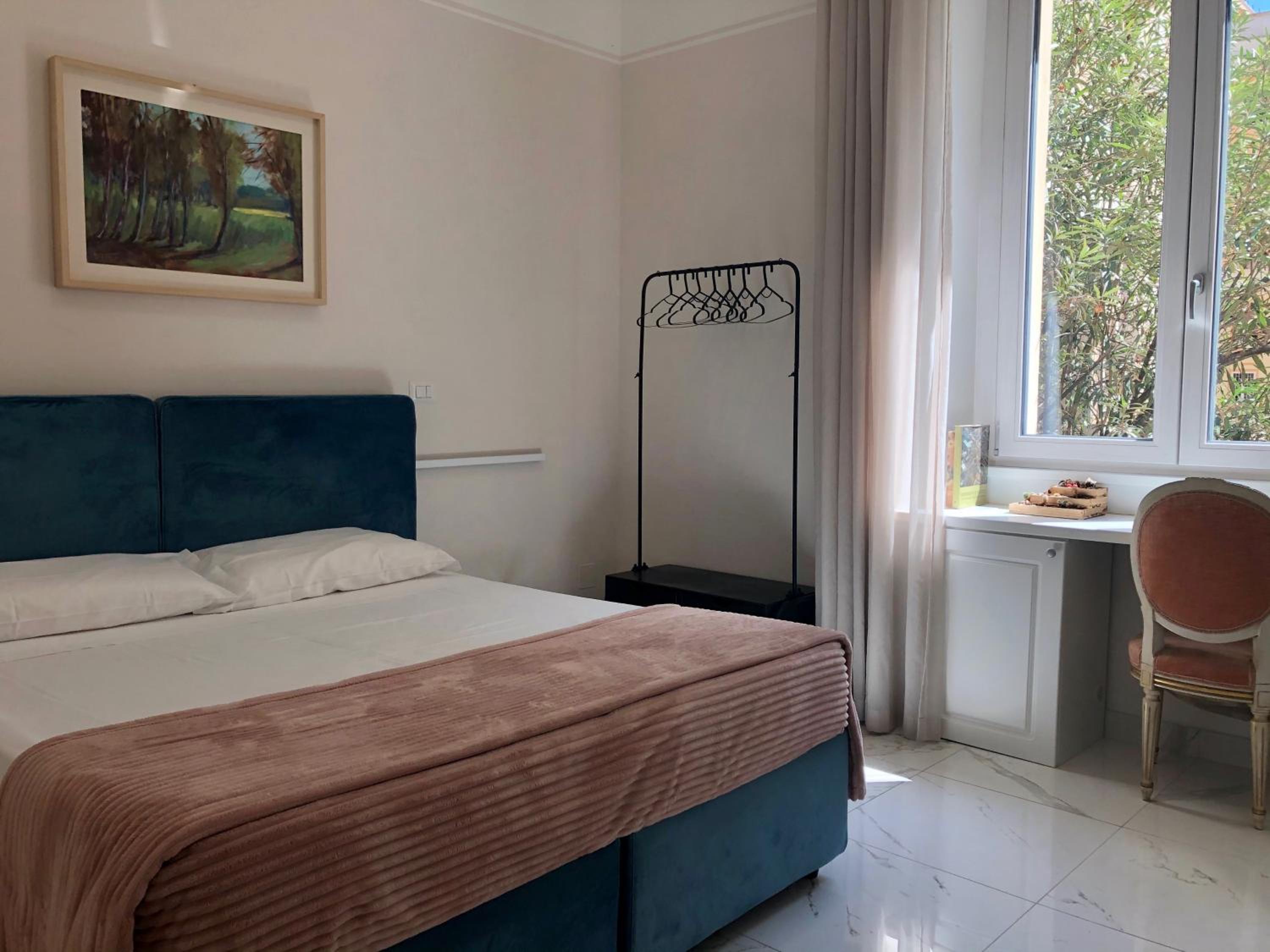 Bea Suites Luxury Rooms