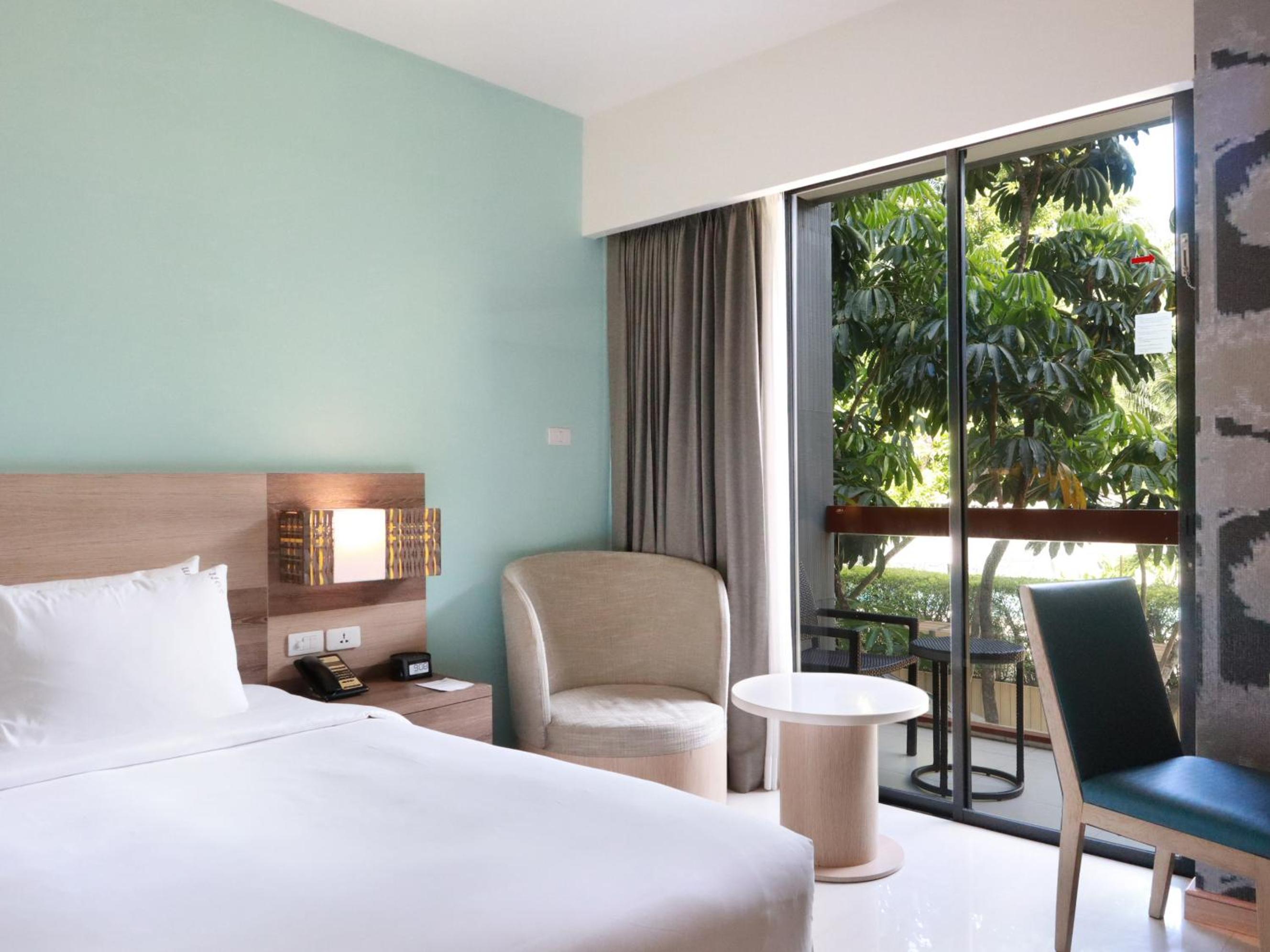 Holiday Inn Express Phuket Patong Beach Central by IHG