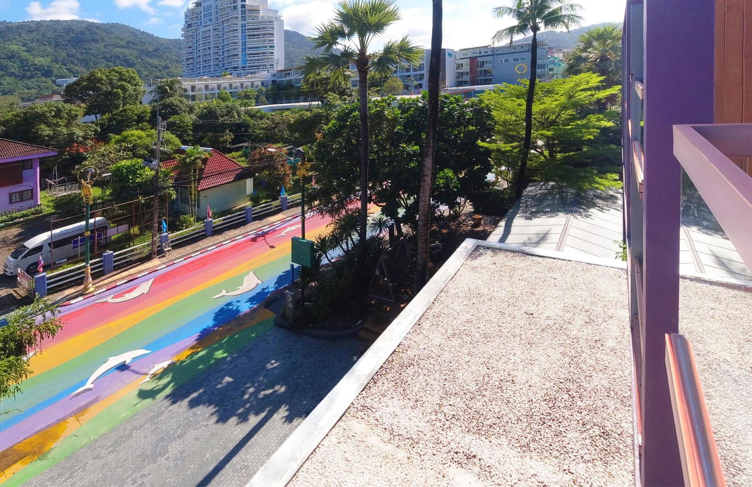 Holiday Inn Express Phuket Patong Beach Central by IHG