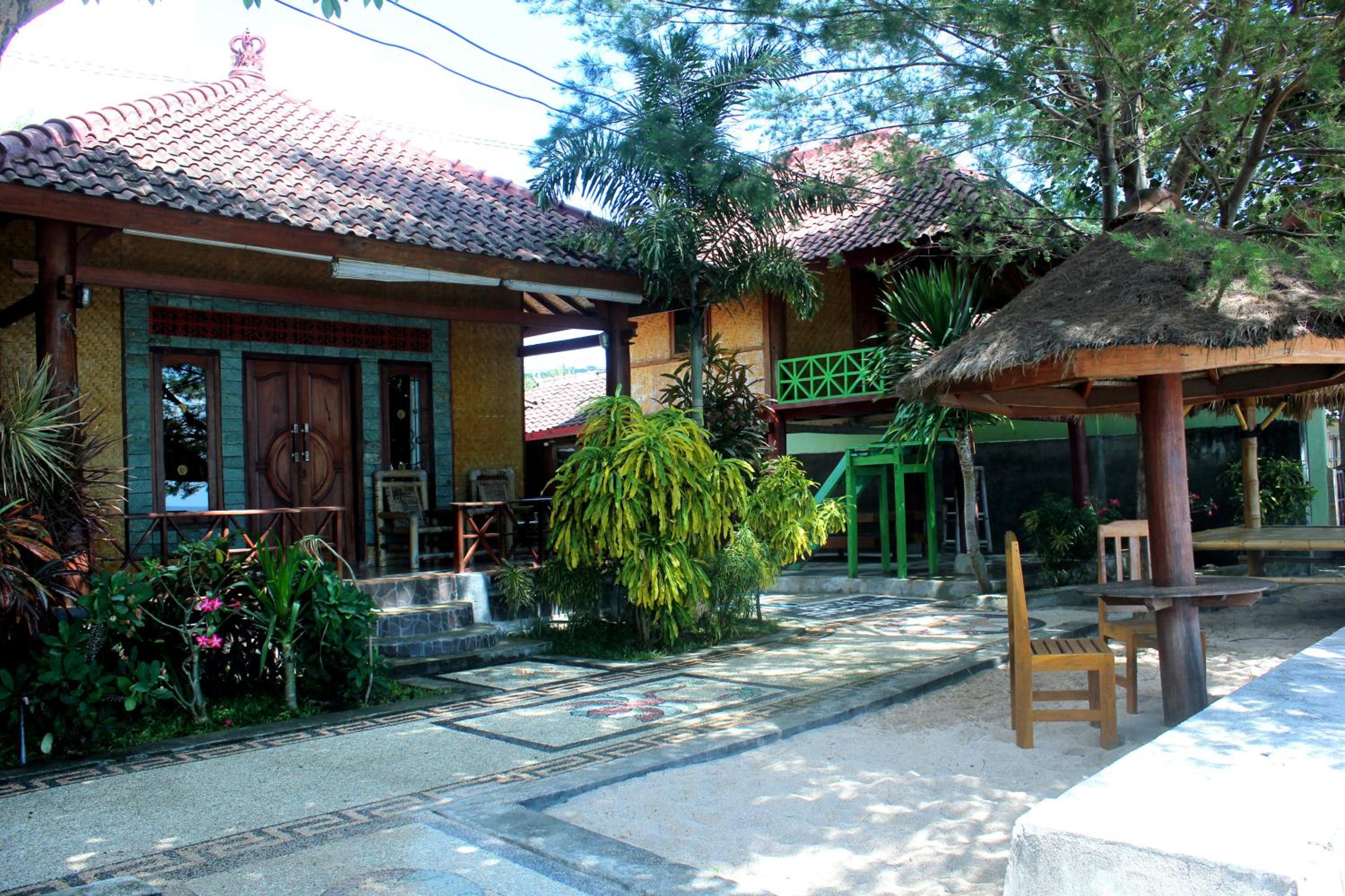 Krisna Bungalows and Restaurant