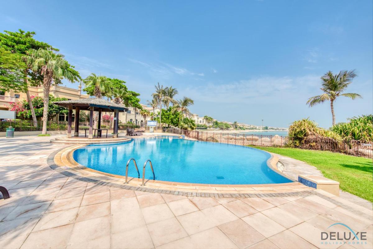 Splendid 5BR Villa at Canal Cove Palm Jumeirah by Deluxe Holiday Homes