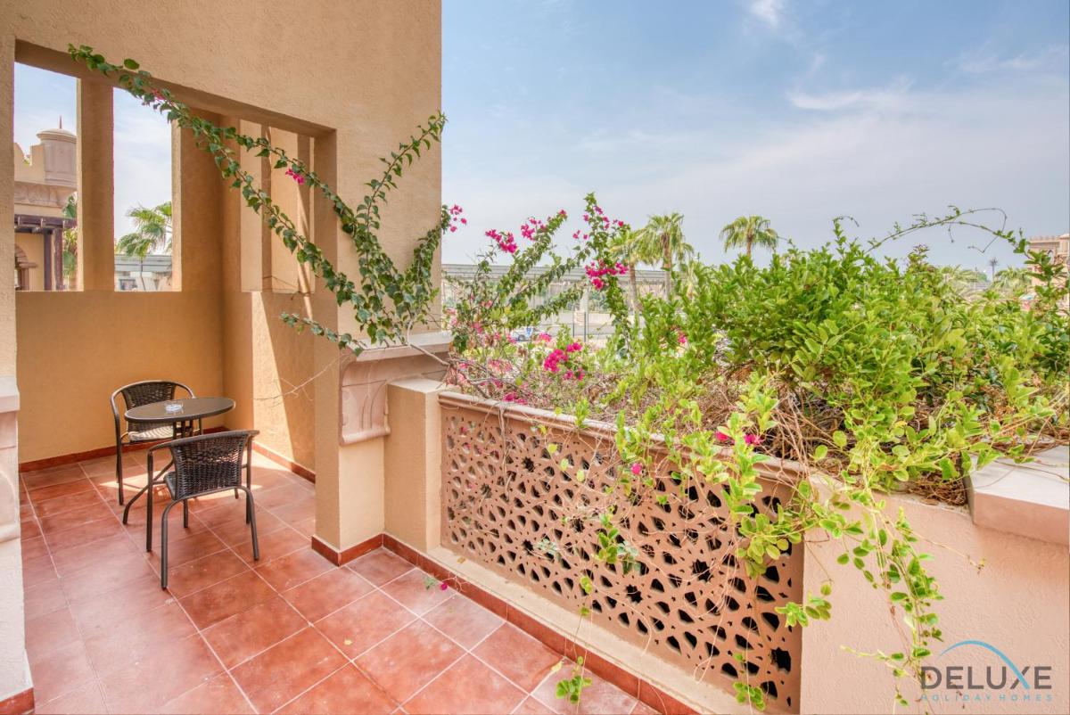 Splendid 5BR Villa at Canal Cove Palm Jumeirah by Deluxe Holiday Homes