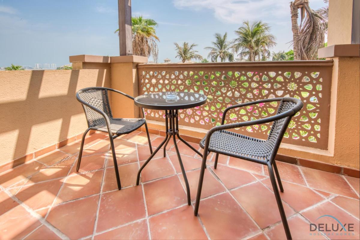Splendid 5BR Villa at Canal Cove Palm Jumeirah by Deluxe Holiday Homes