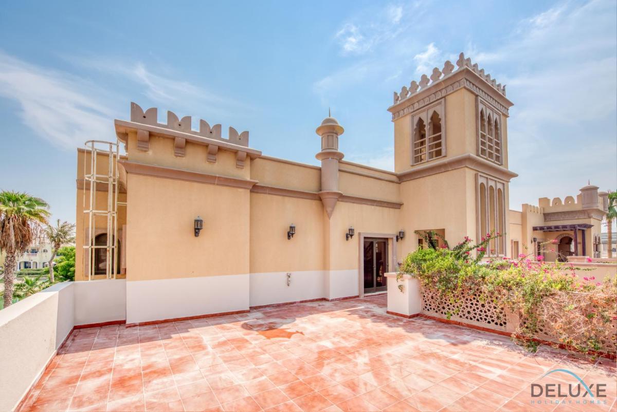 Splendid 5BR Villa at Canal Cove Palm Jumeirah by Deluxe Holiday Homes