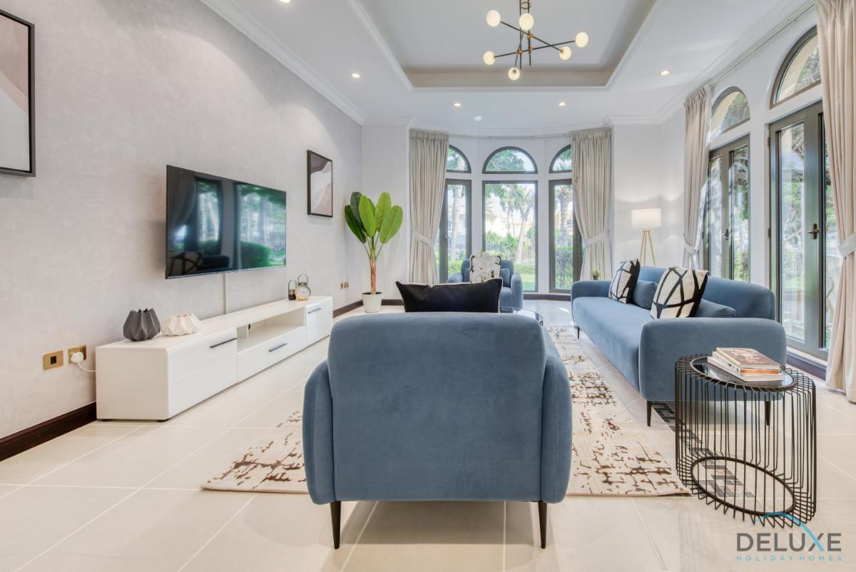 Splendid 5BR Villa at Canal Cove Palm Jumeirah by Deluxe Holiday Homes