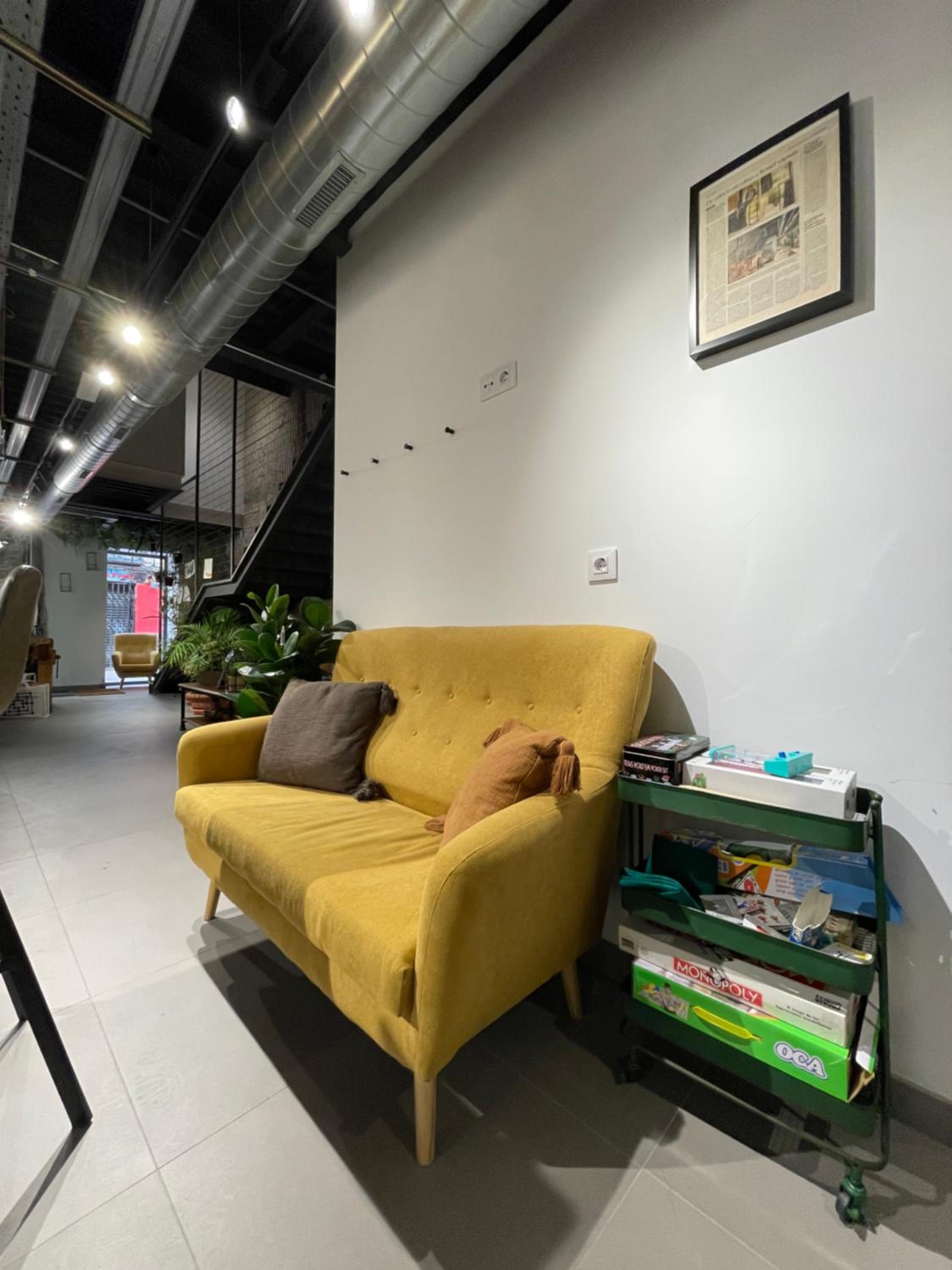VTZ The Botanic Hostel - Image 2