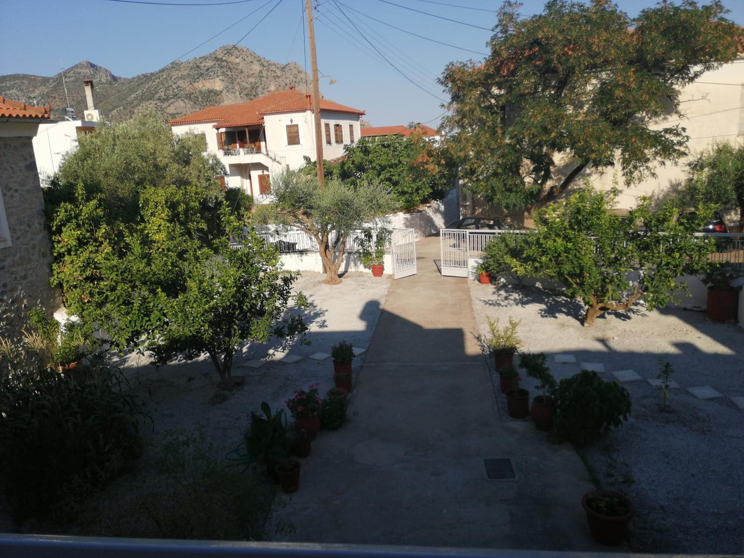 Photo 18