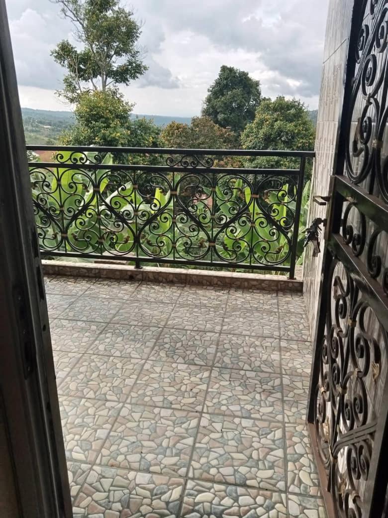 RESIDENCE DU PELERIN - Villa l'écrin de verdure à Bandjoun