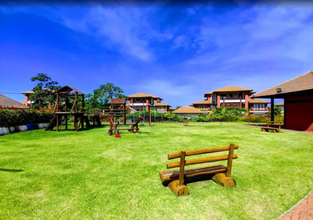 Apartamento Praia do Forte no Melhor Condôminio e Praia