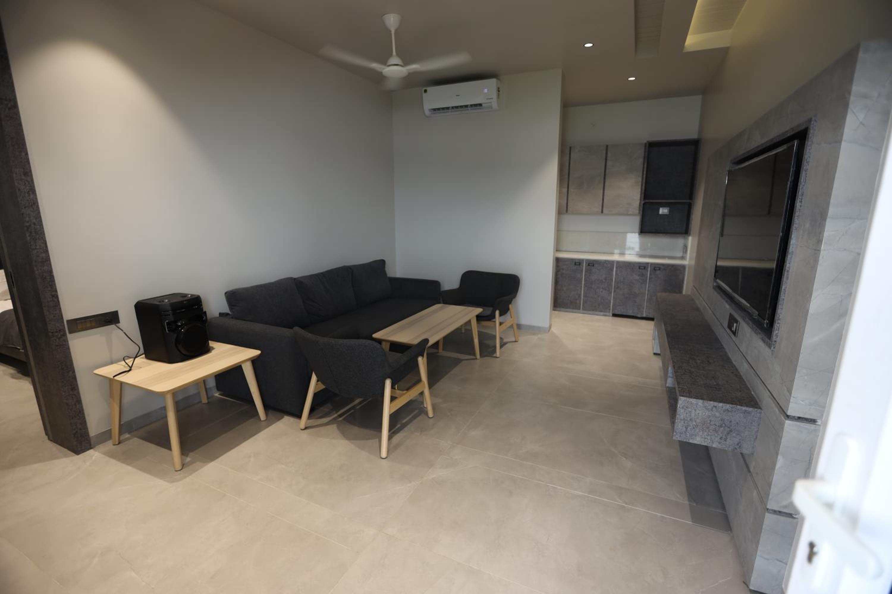 Jumbo Paradise 1 BHK Luxury Lake View Cottage view 2
