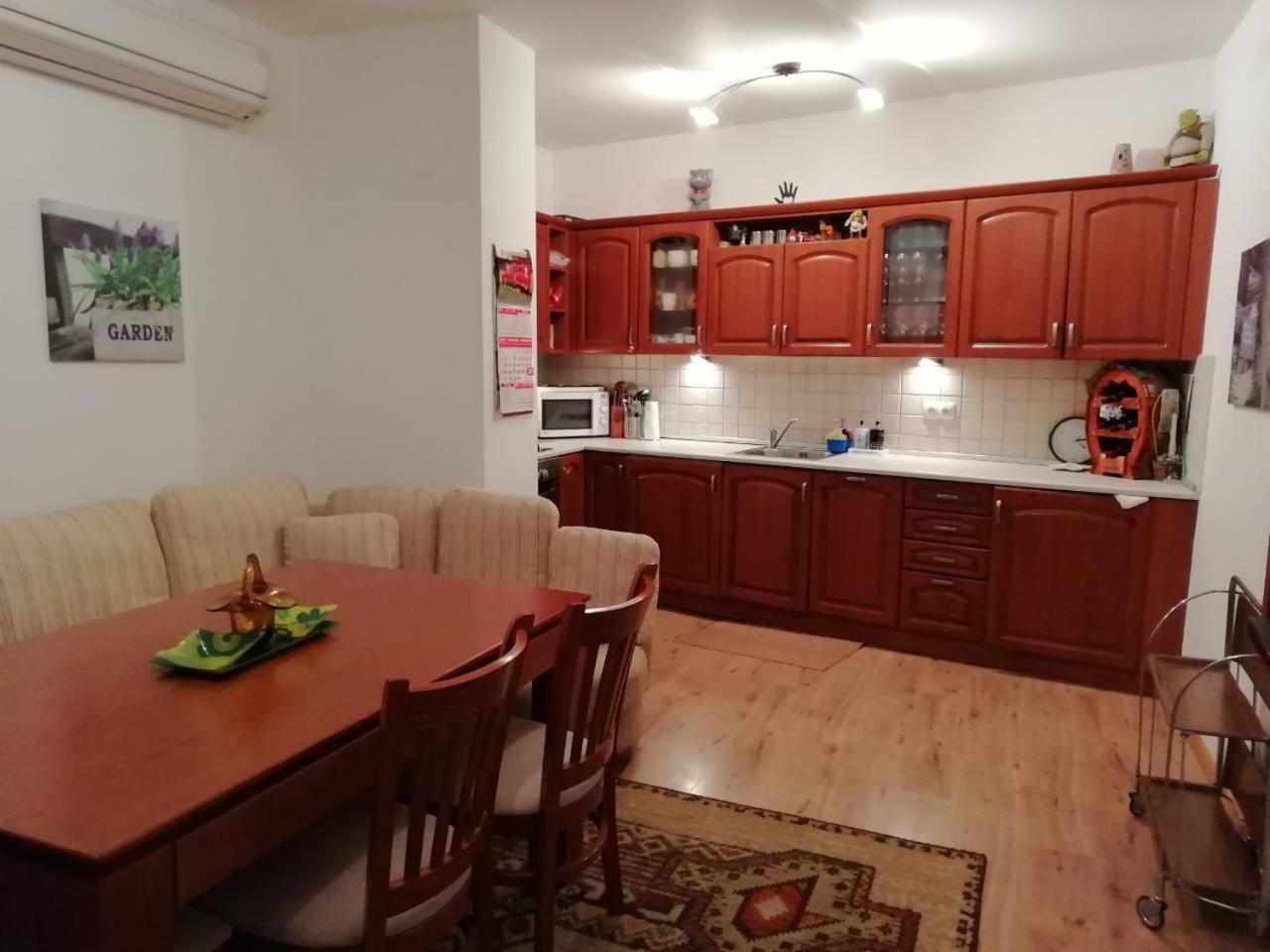 Къща в центъра на Стрелча, джакузи с минерална вода view 3