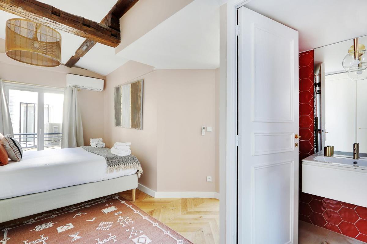 Pick A Flat's Apartments in Opéra Saint Lazarre - Rue de l'Isly