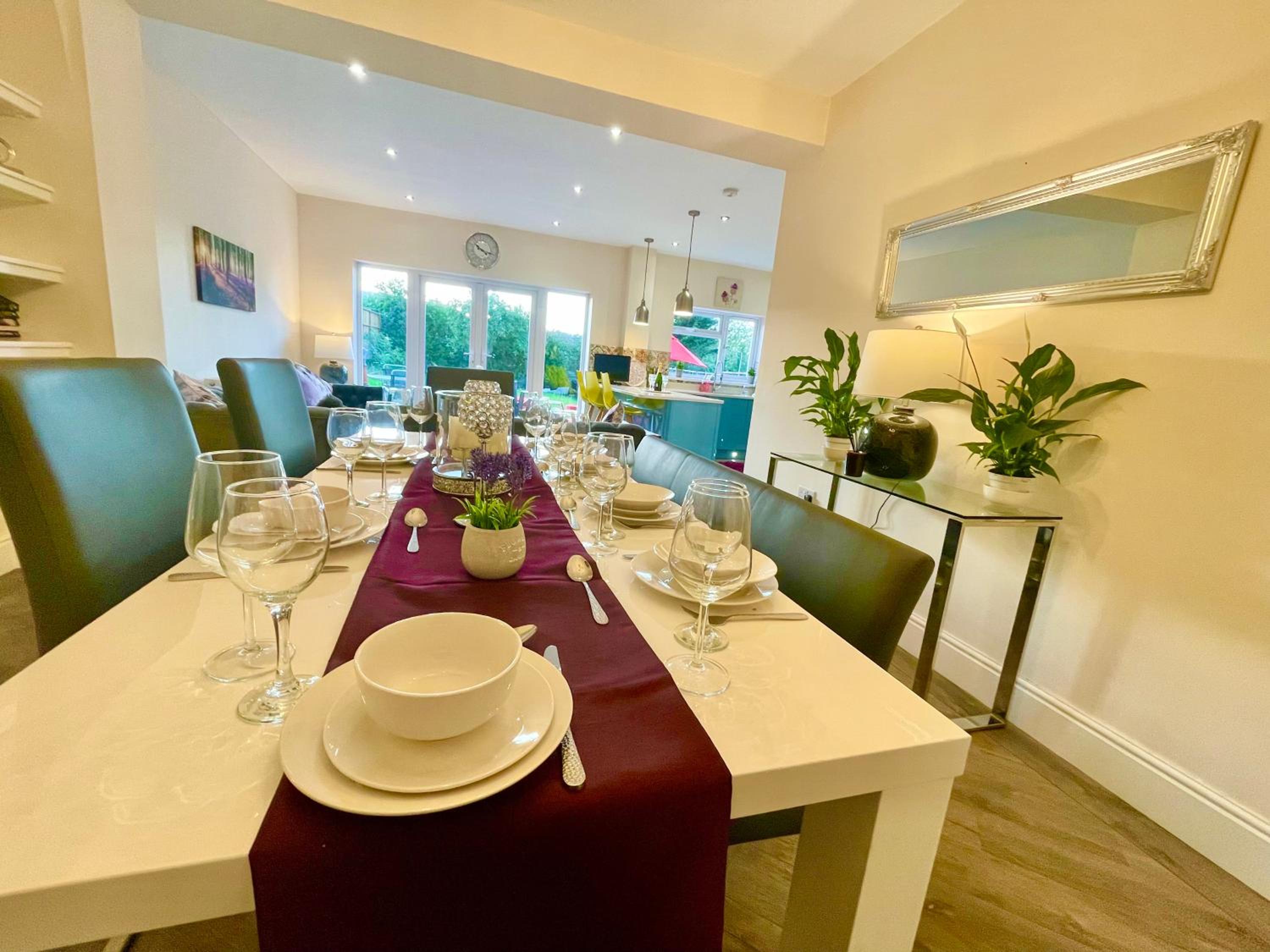 Hotel A Luxury Detached Five Star 4 Bed Victorian Home With Hot Tub!!