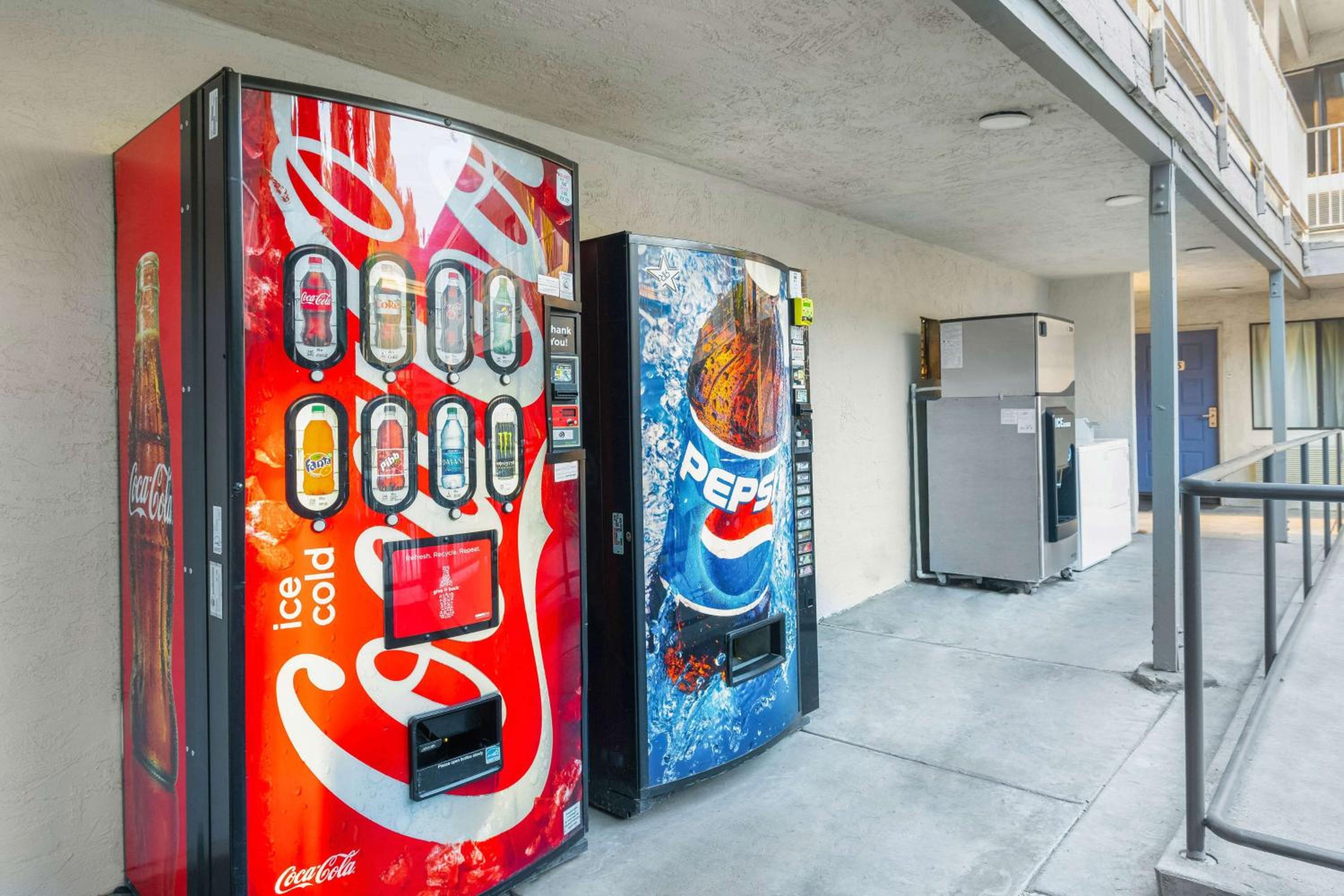 Merced Vacations - Motel 6-Merced, CA - North - Property Image 5