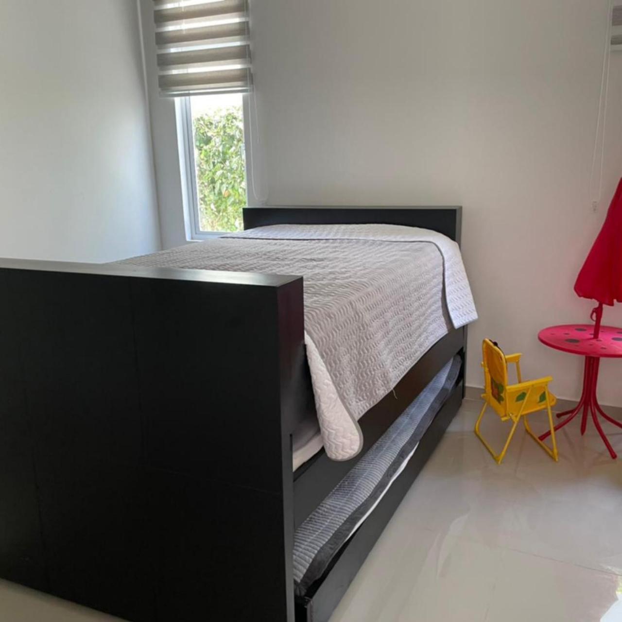 Casa Vacacional con Piscina Privada en Girardot