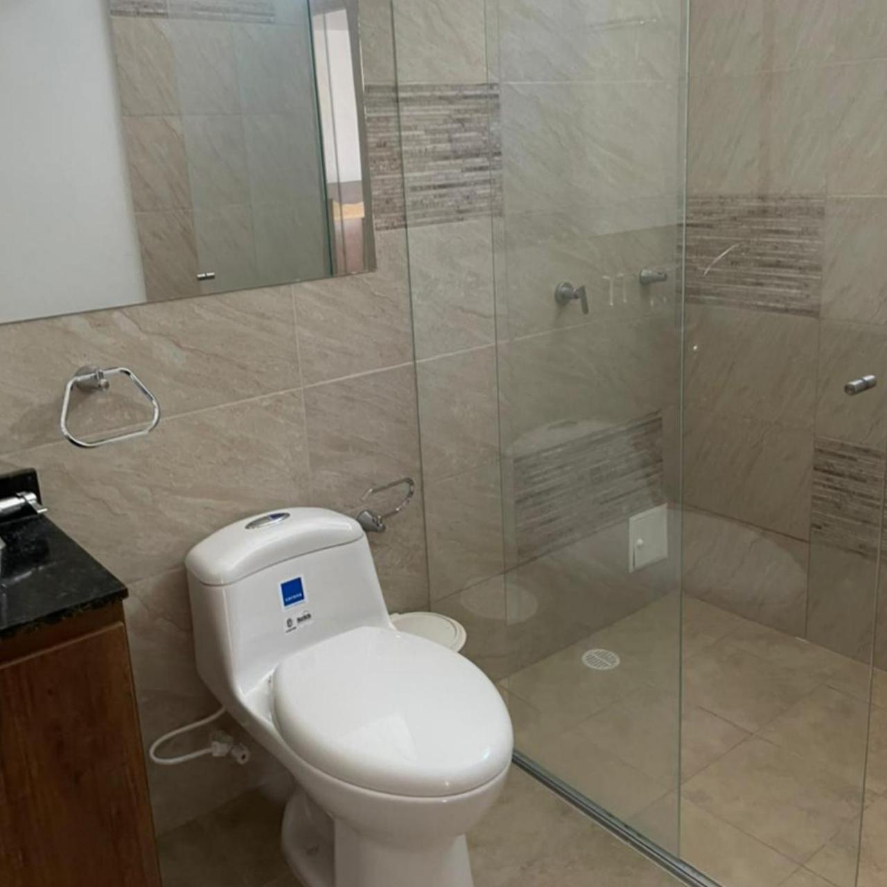 Casa Vacacional con Piscina Privada en Girardot