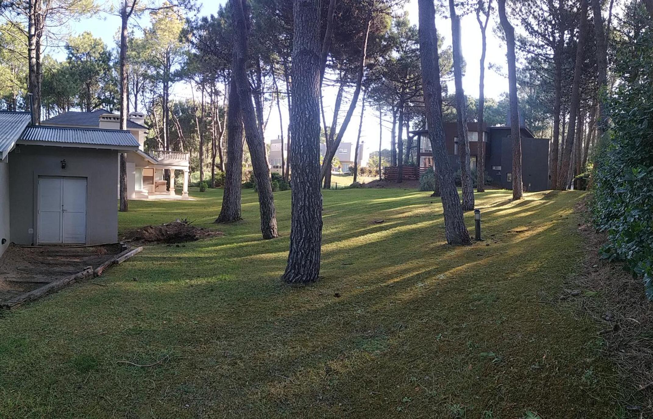 Pinamar Norte Casa Aquiles 8 pax
