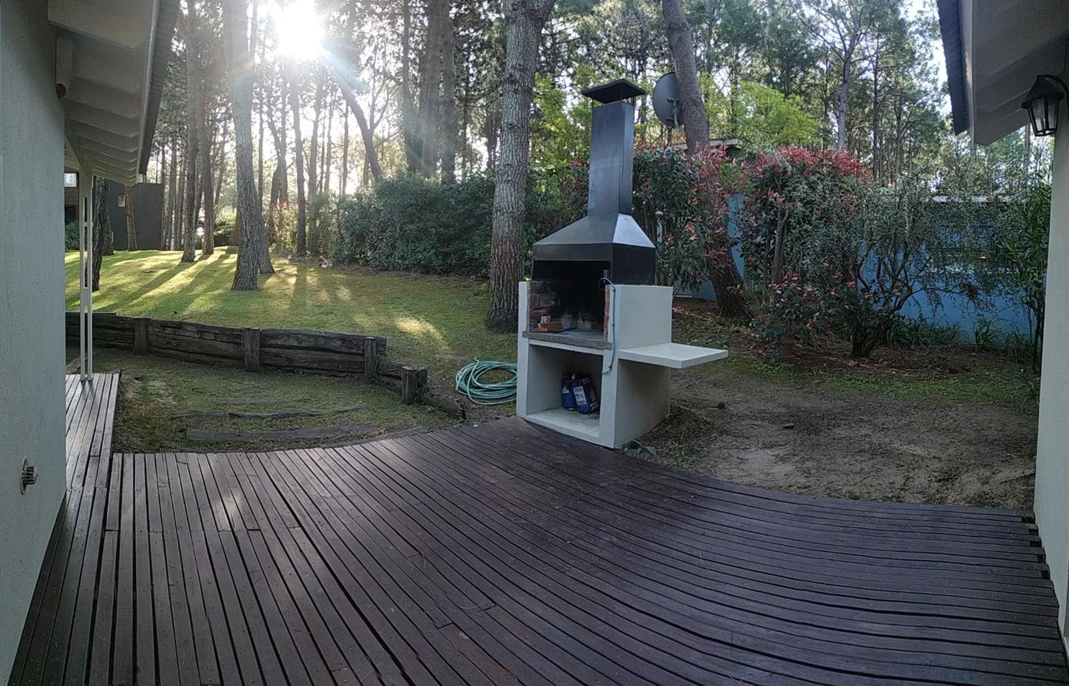 Pinamar Norte Casa Aquiles 8 pax