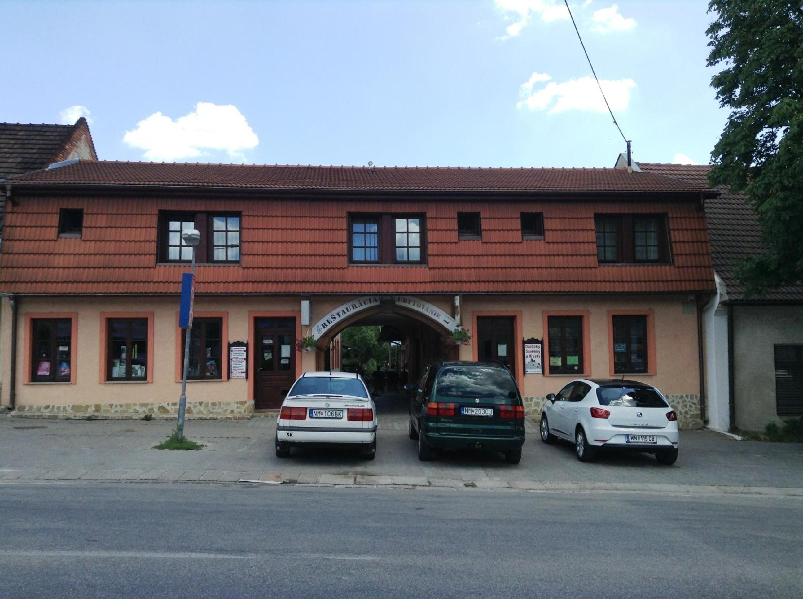 Hotel Ubytovanie Anka Sučanská - Image 1