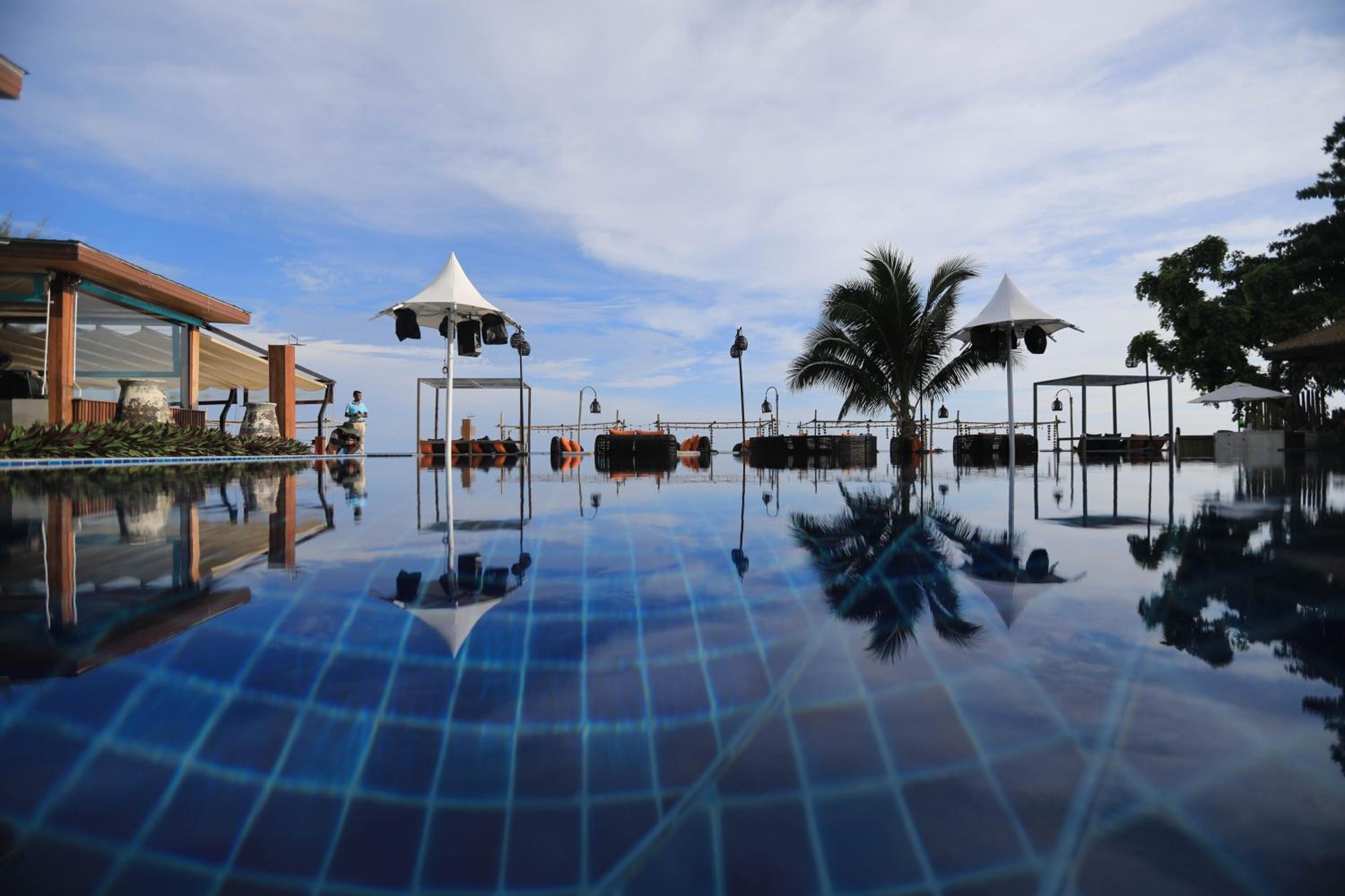 AKIRA Lipe Resort