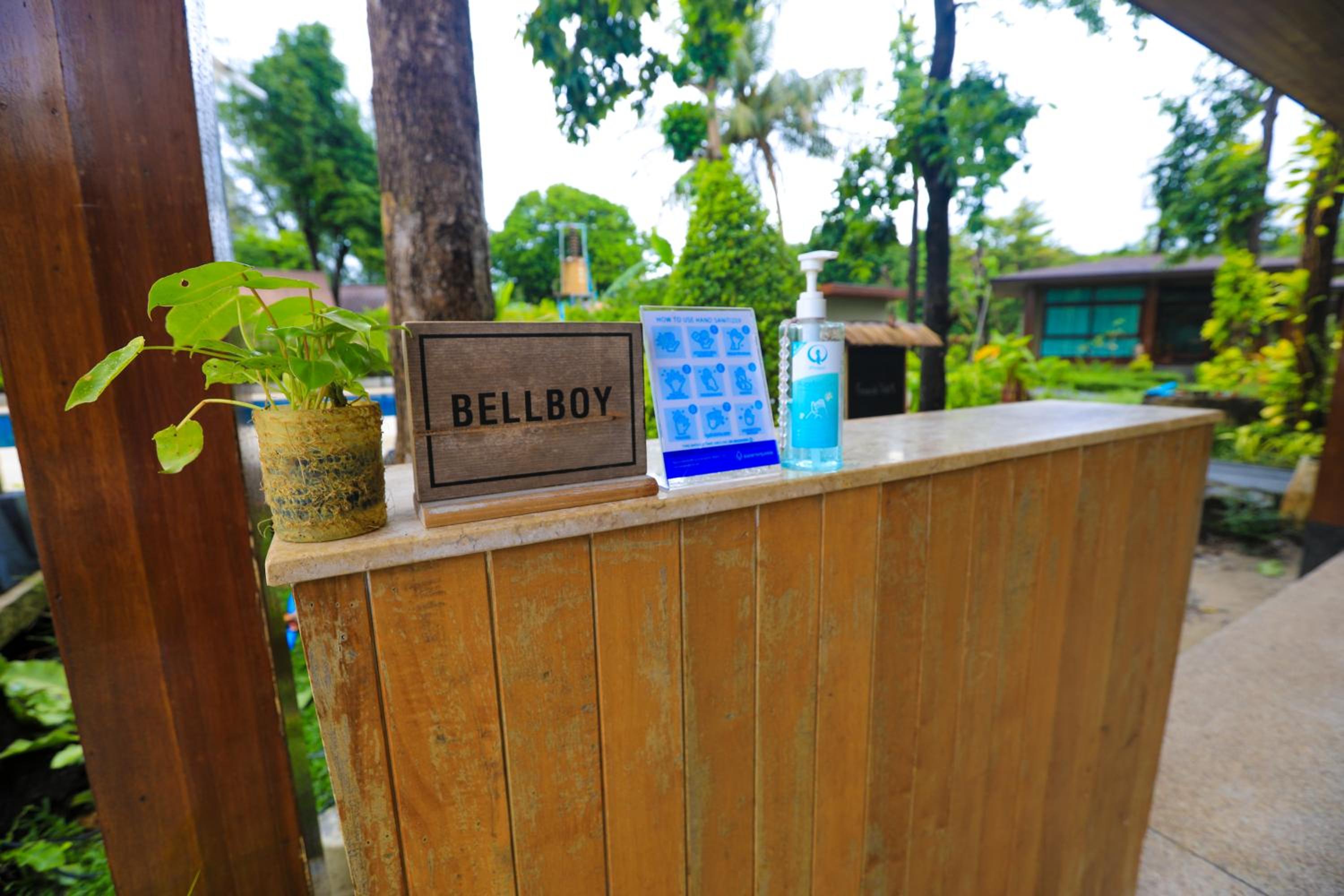 AKIRA Lipe Resort