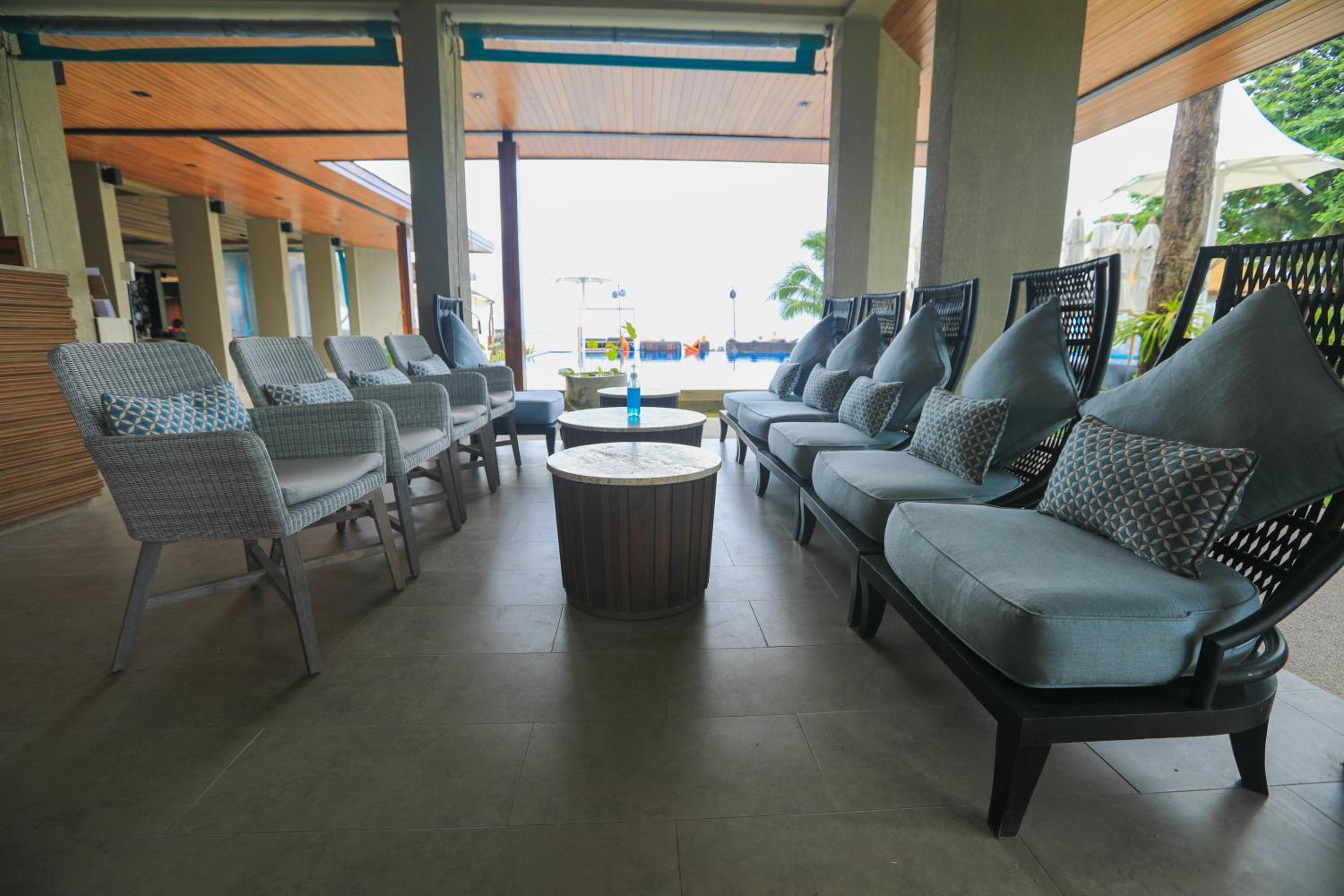 AKIRA Lipe Resort