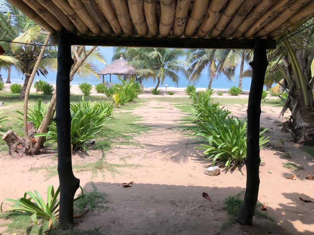 The Akwidaa Inn