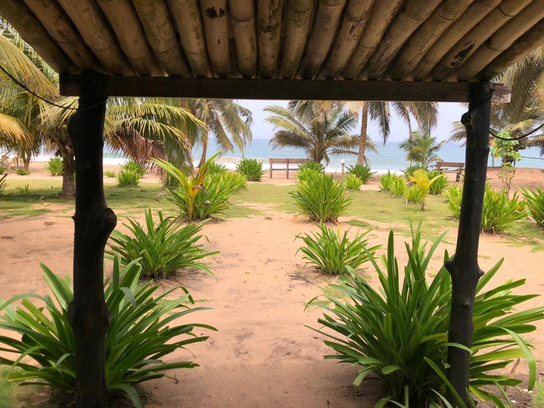 The Akwidaa Inn