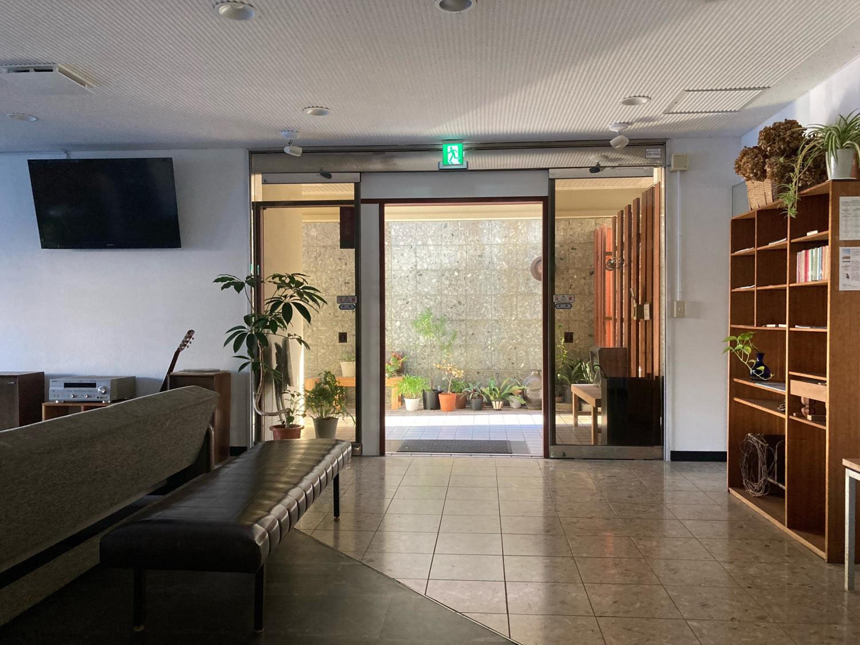 J-Hoppers Beppu Guesthouse ジェイホッパーズ別府ゲストハウス view 4
