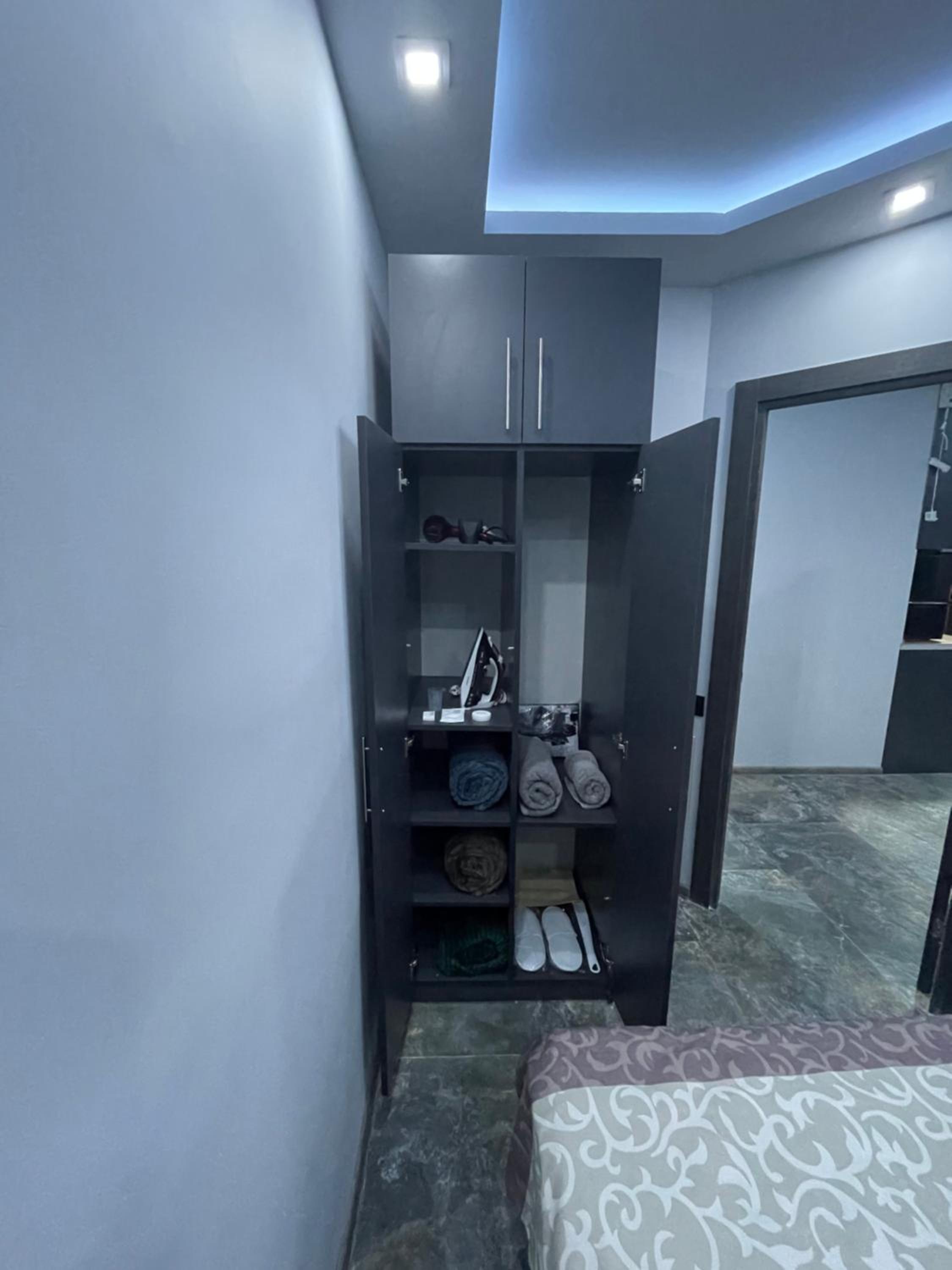 Designed Apartment with French Balcony SELF CHECK IN