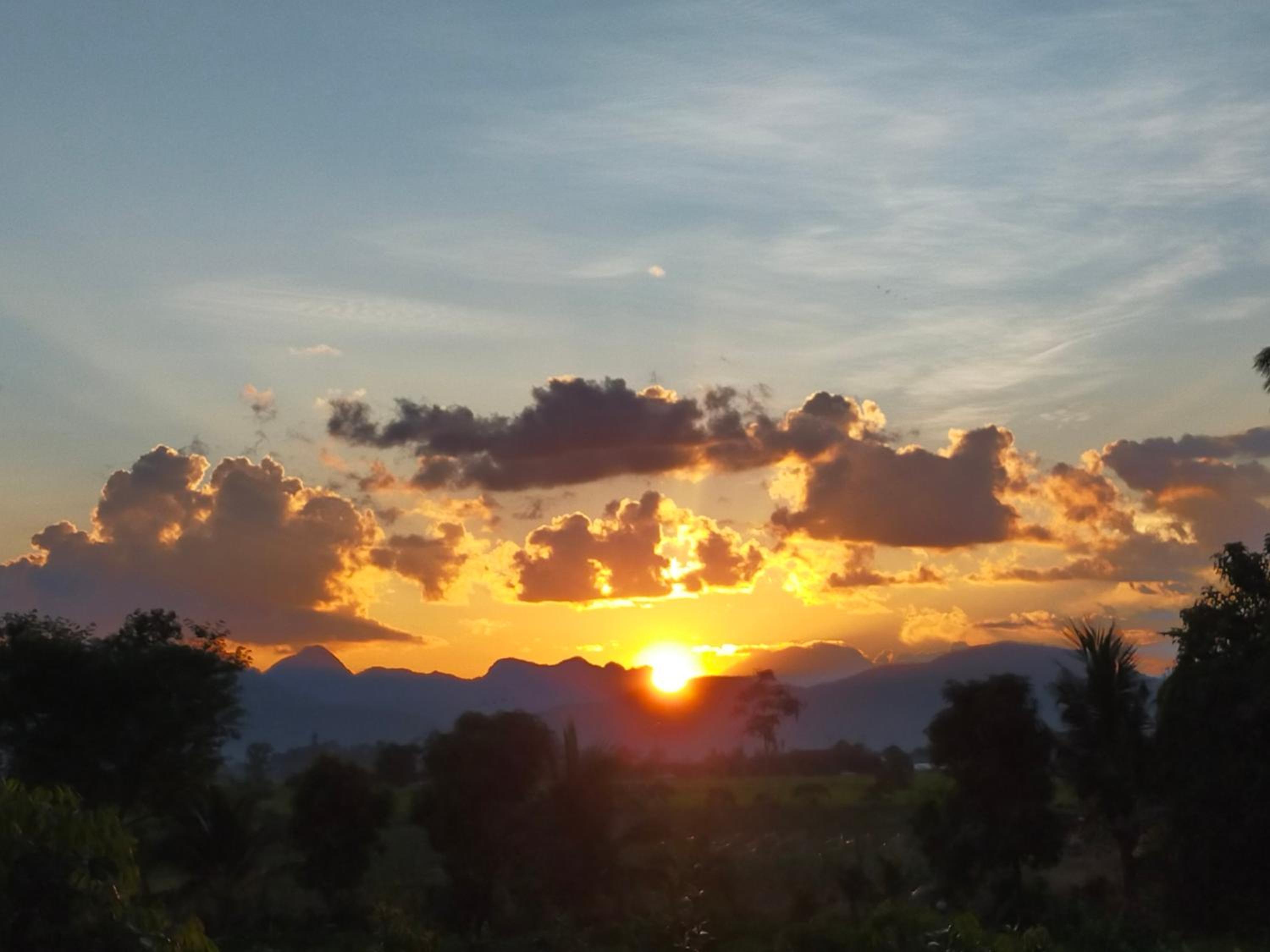 Khoom Kam Kaew