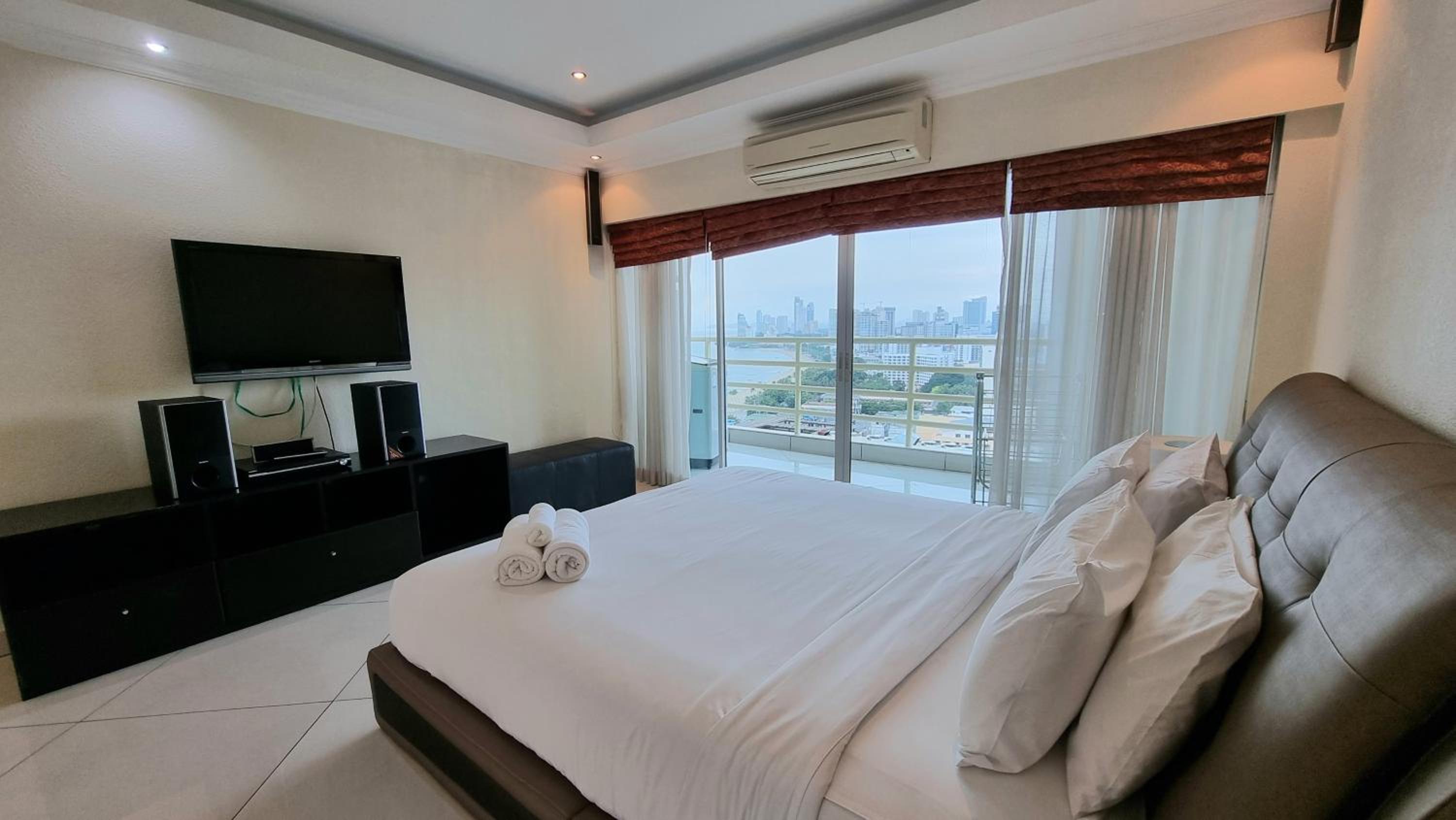 View Talay 6 Pattaya Beach by CANDO view 5