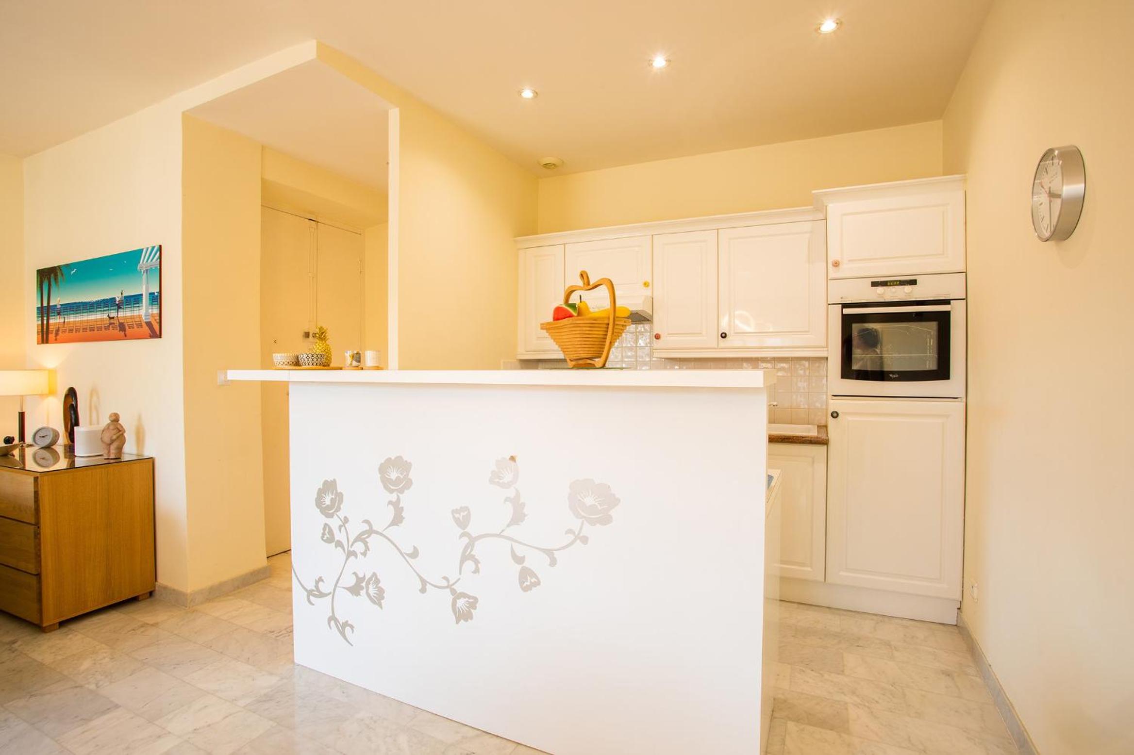 LE FOCH AP4244 By Riviera Holiday Homes photo 5