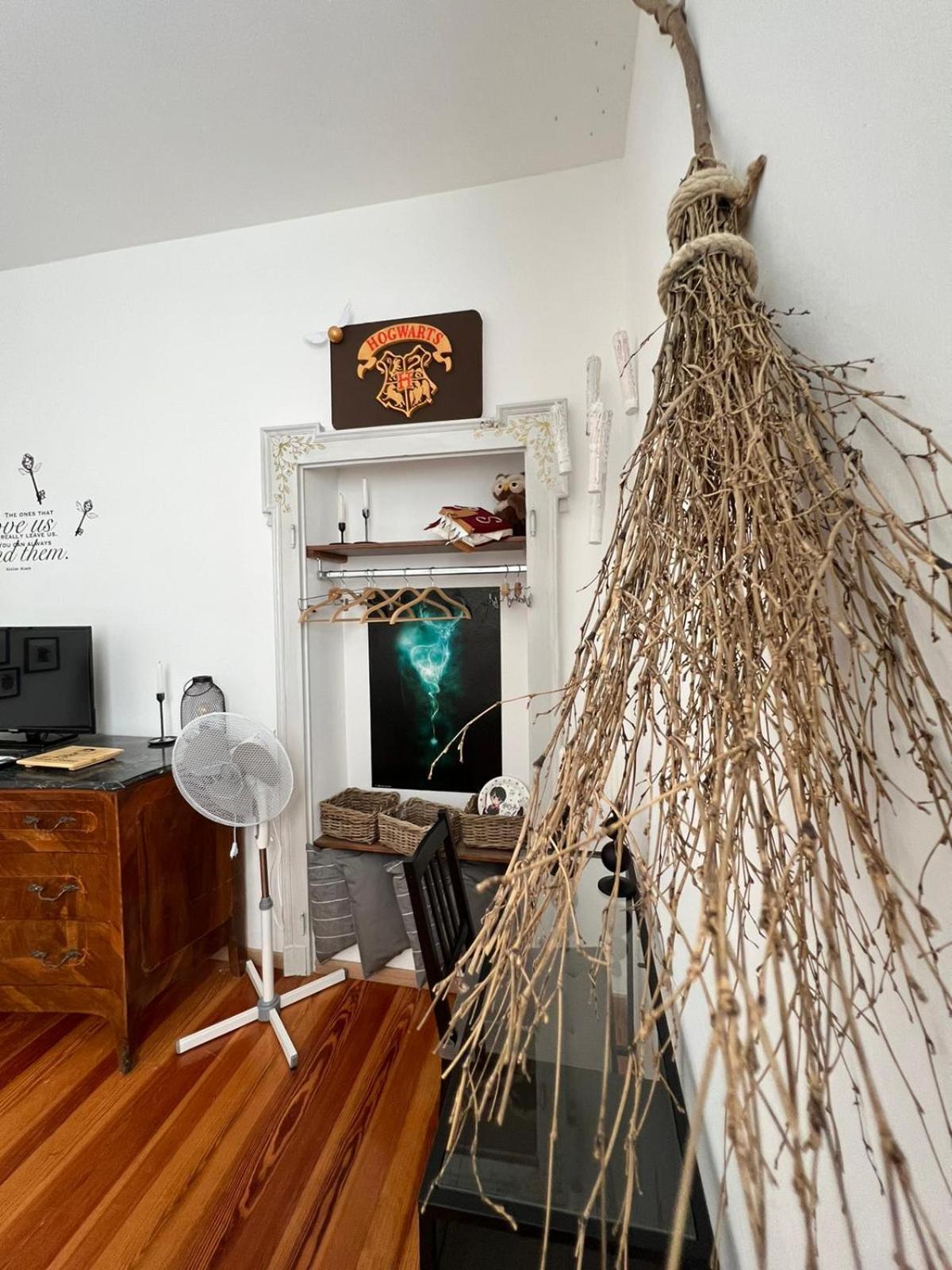 Frankie’s House, 写真 44