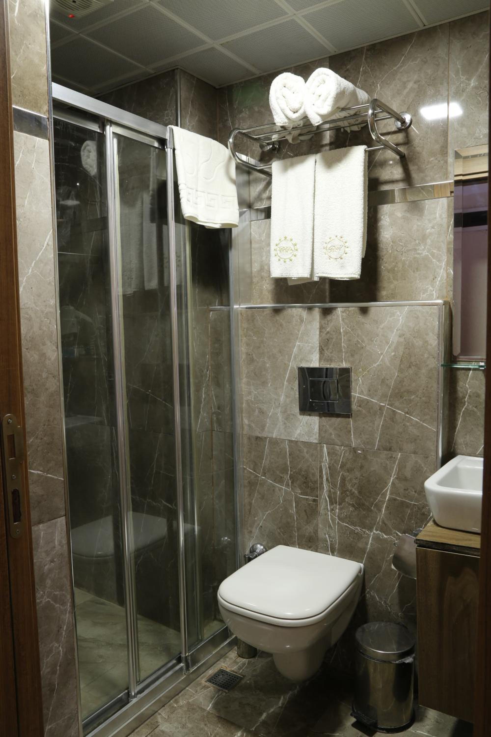 Istanbul River Hotel - Image 53