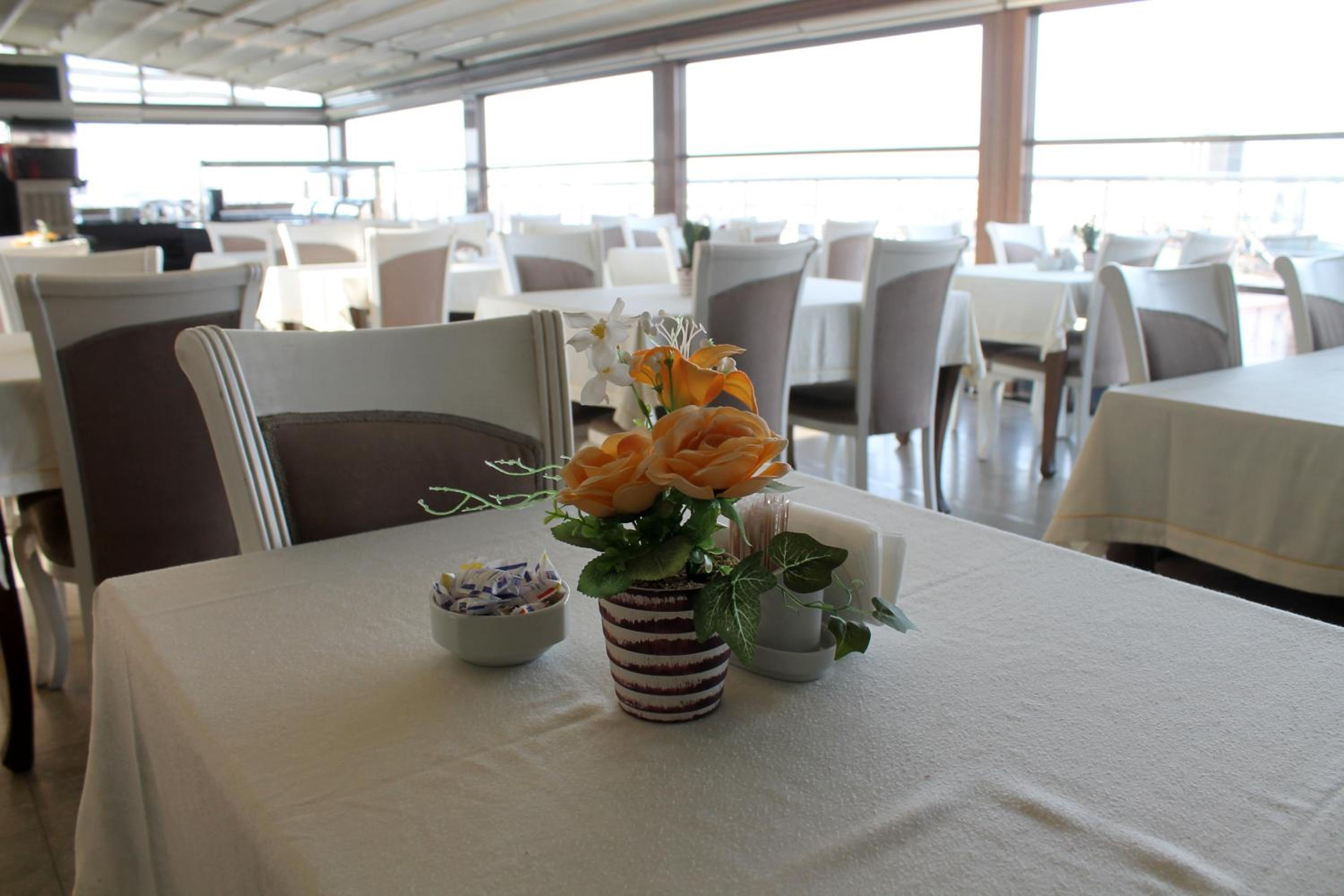 Istanbul River Hotel - Image 31