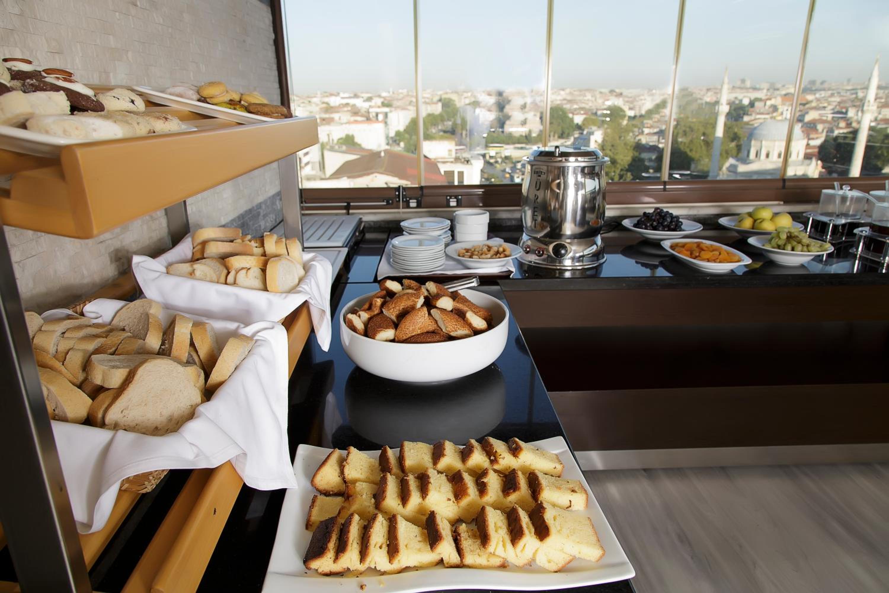 Istanbul River Hotel - Image 7