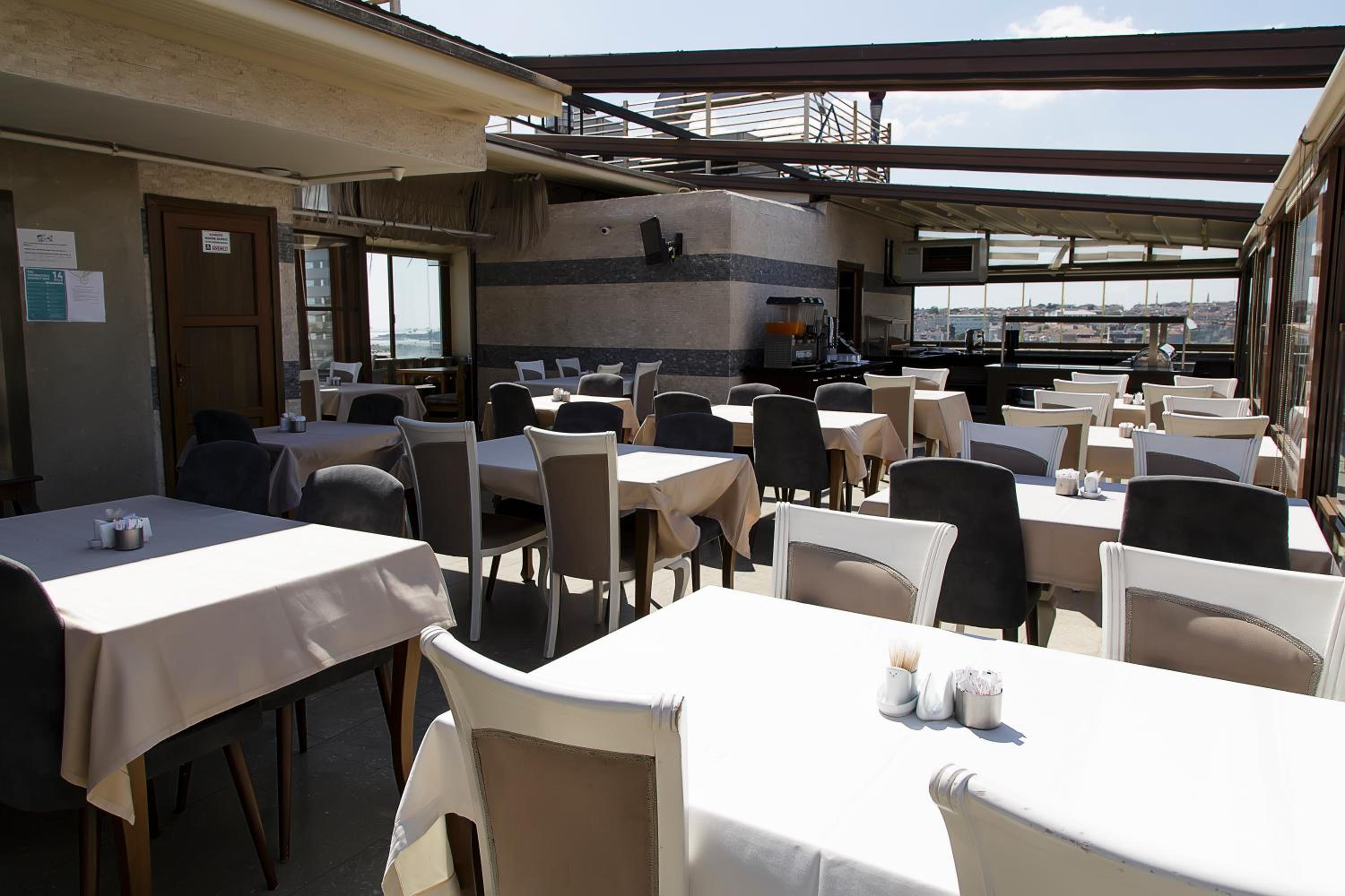 Istanbul River Hotel - Image 35