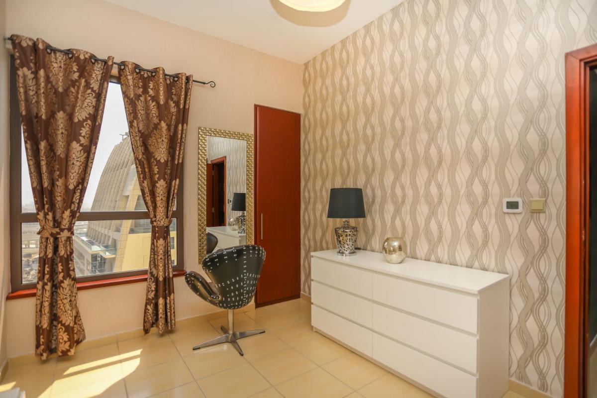 JBR, 2-bedroom, next to beach, full marina view