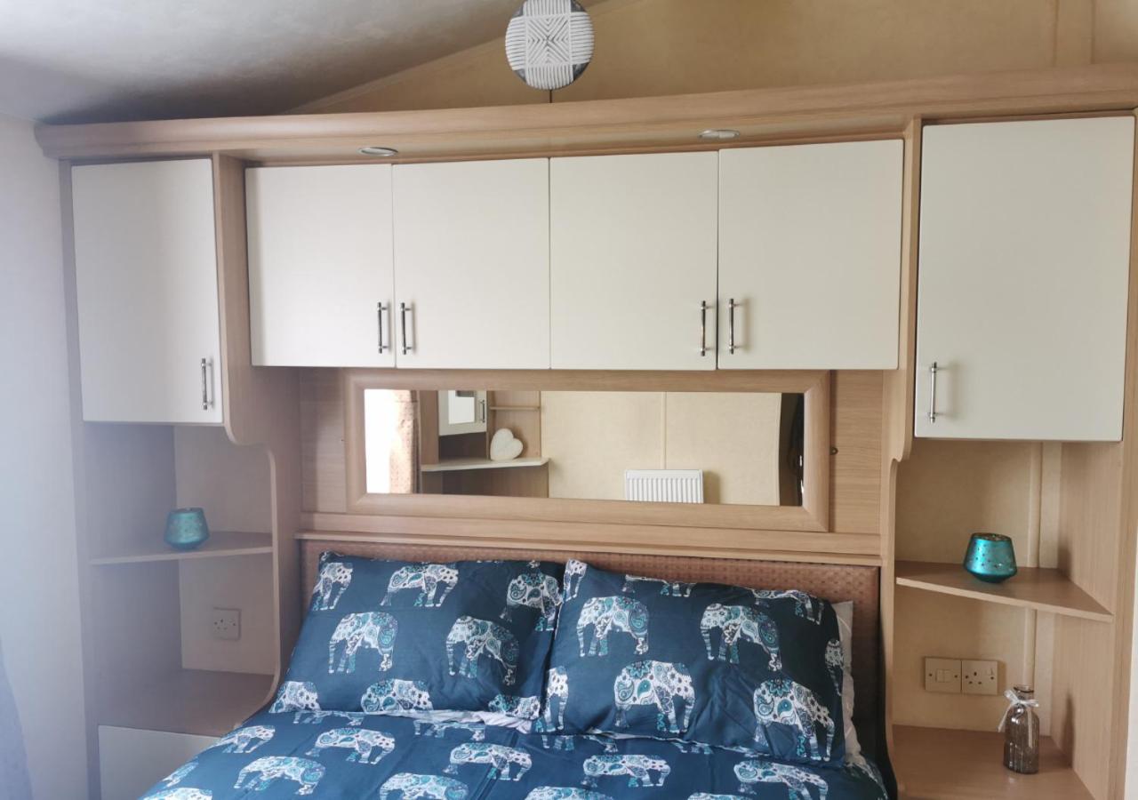 Tranquil 6 Berth Luxury Holiday Home view 3