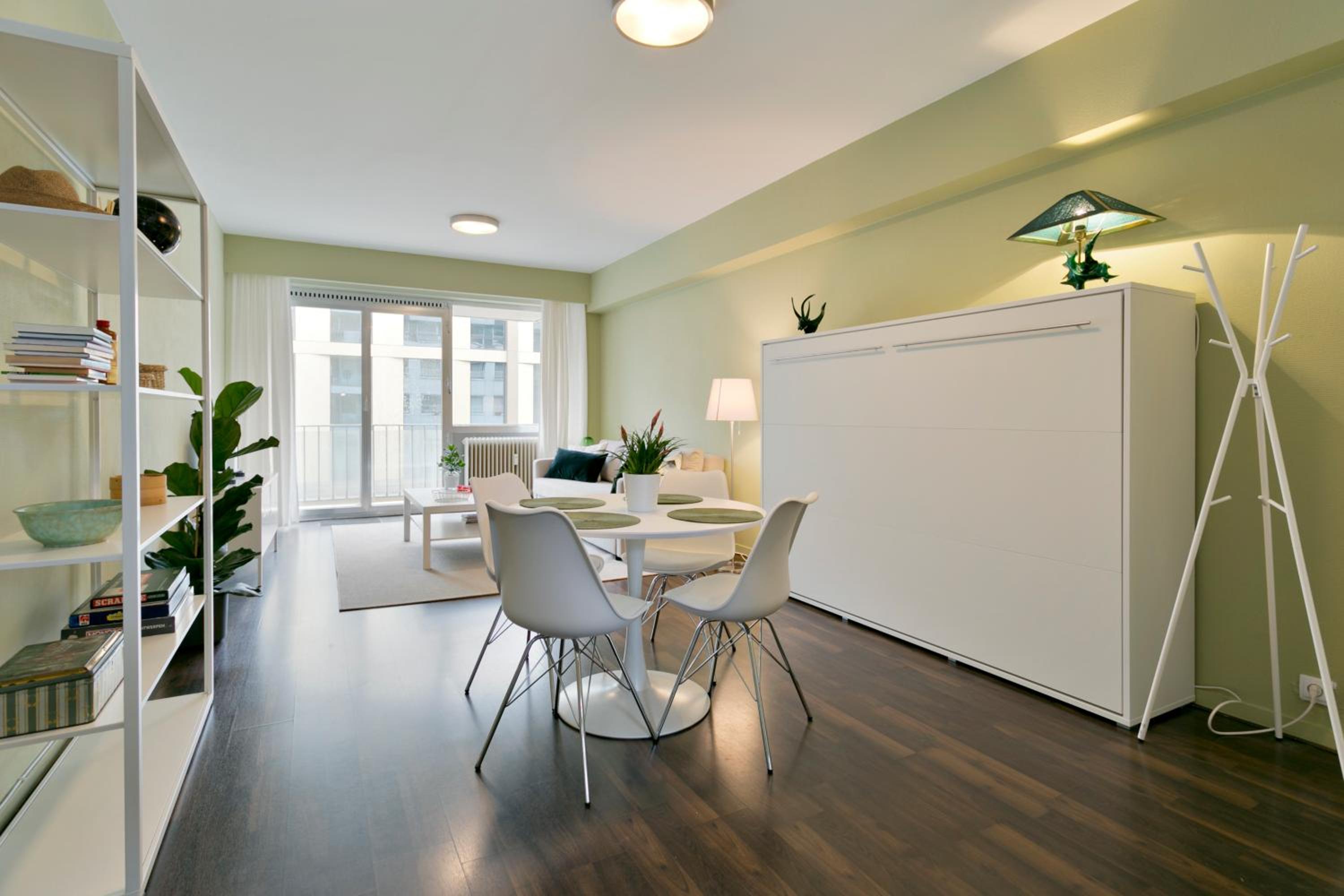 Cosy studio in city center with sunny terrace, free NETFLIX and Wifi view 5