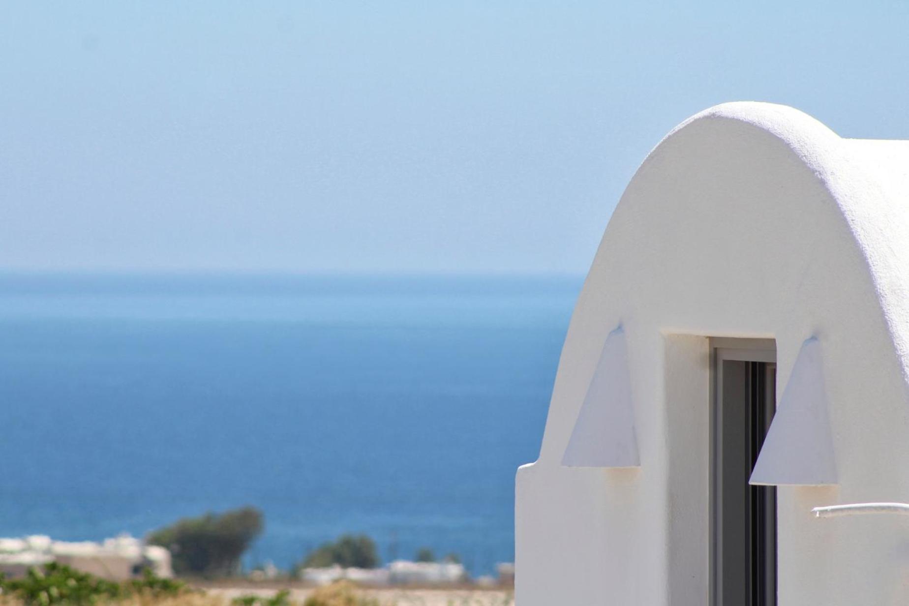 Aeron Suites