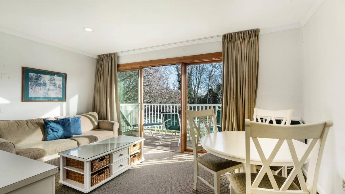 East Hampton House Resort 58