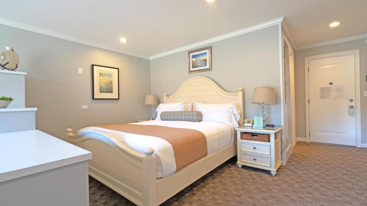 East Hampton House Resort 14