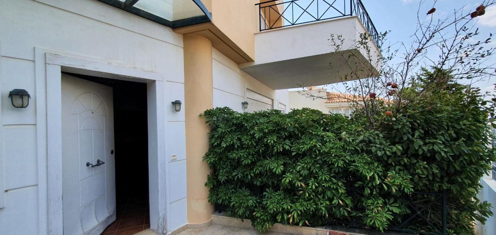 Athenian Luxury Villa in Glyfada