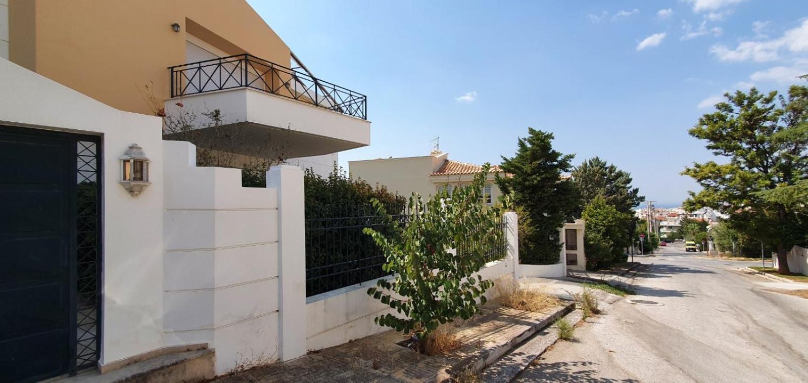 Athenian Luxury Villa in Glyfada