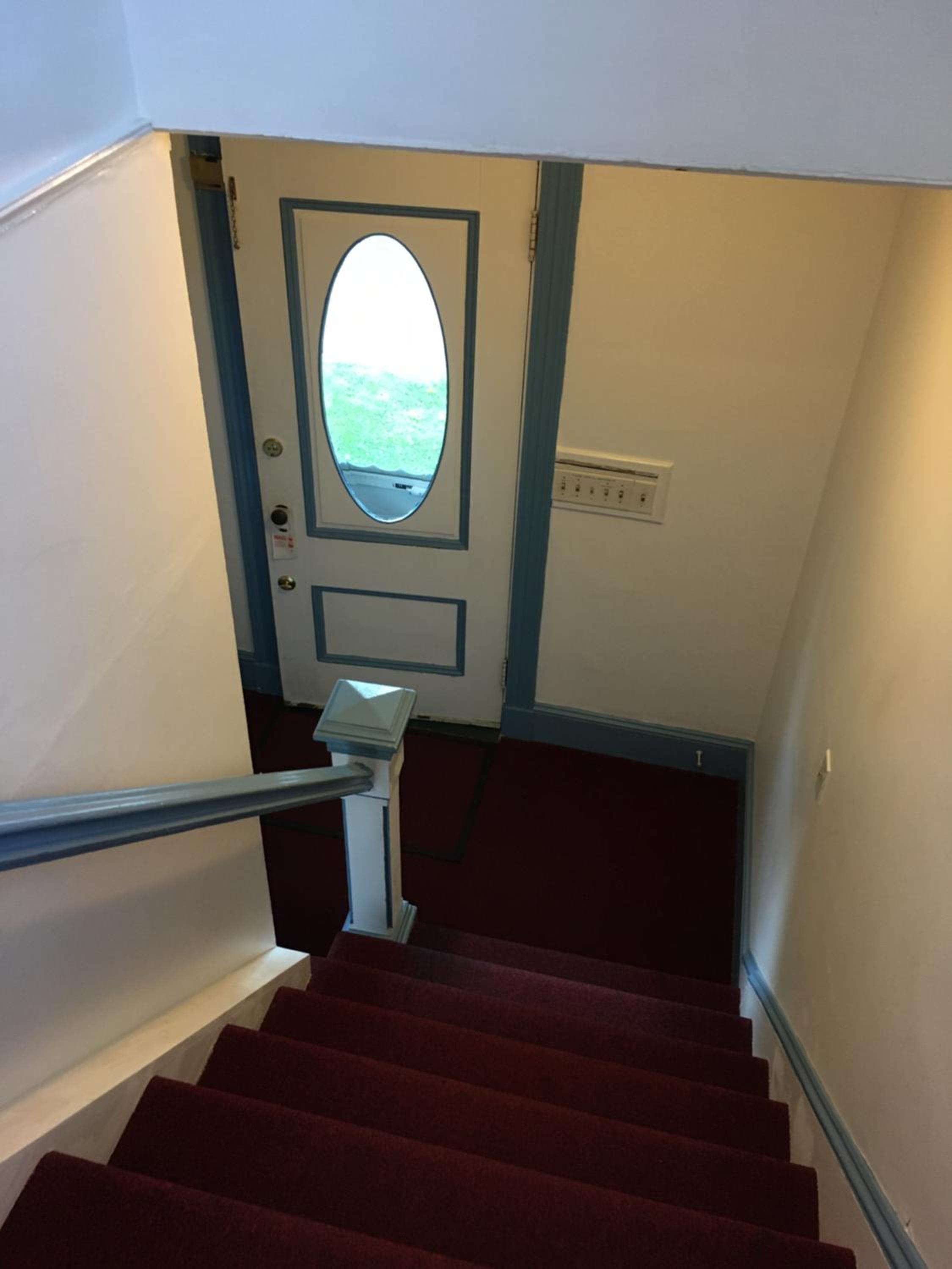 Claddagh Motel & Suites