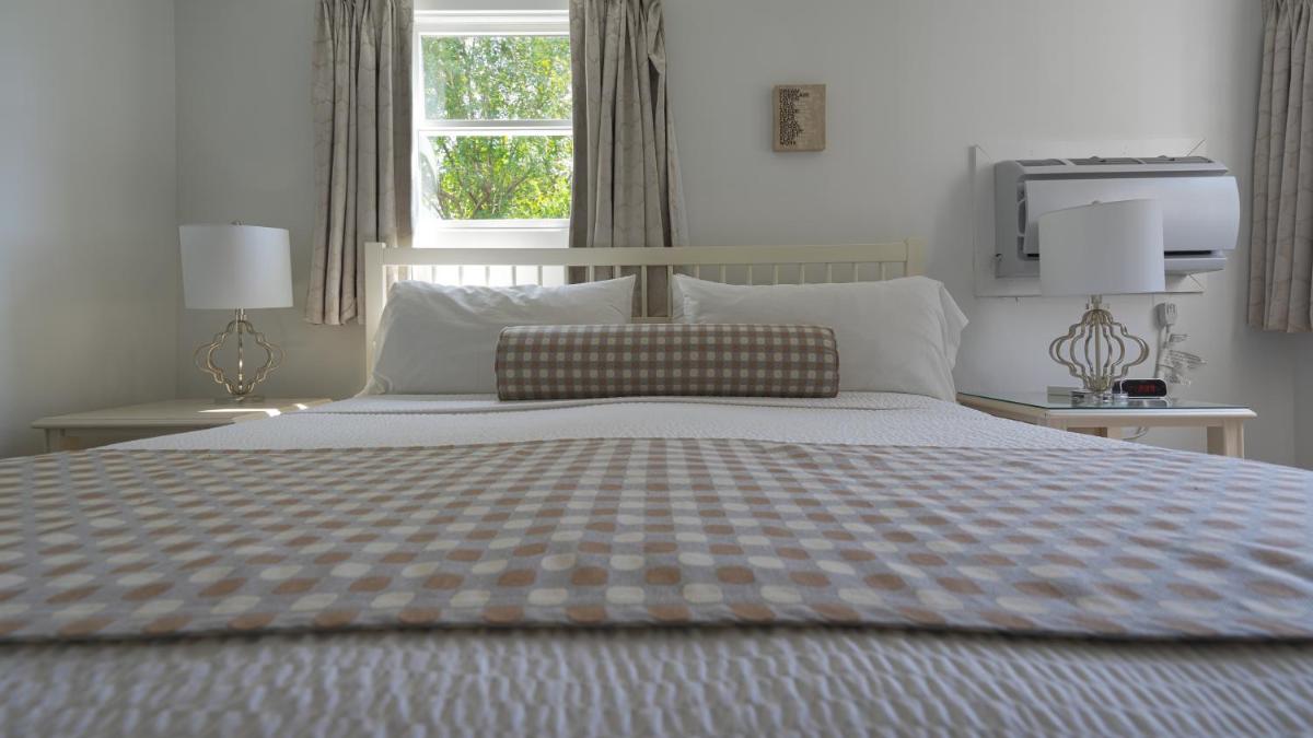 East Hampton House Resort 210